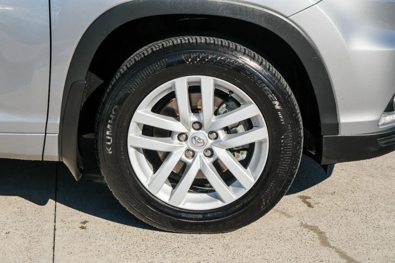 2015 Toyota Kluger Gallery Image 20