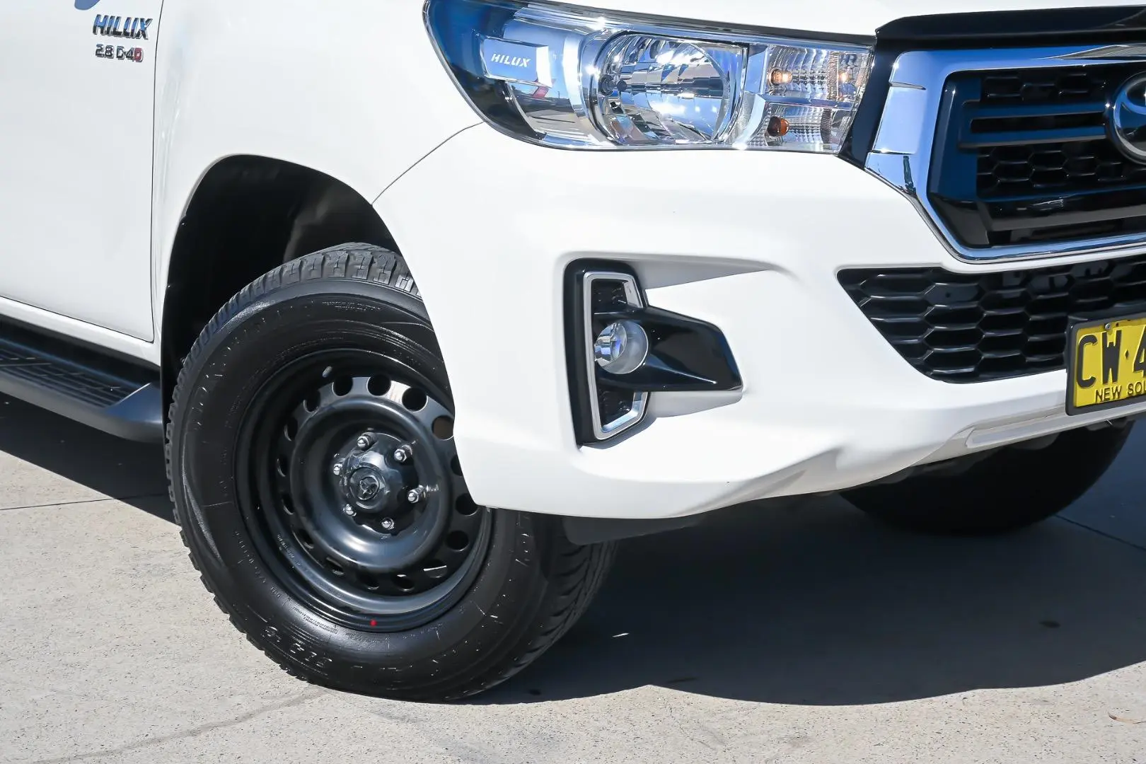 2020 Toyota Hilux Gallery Image 6