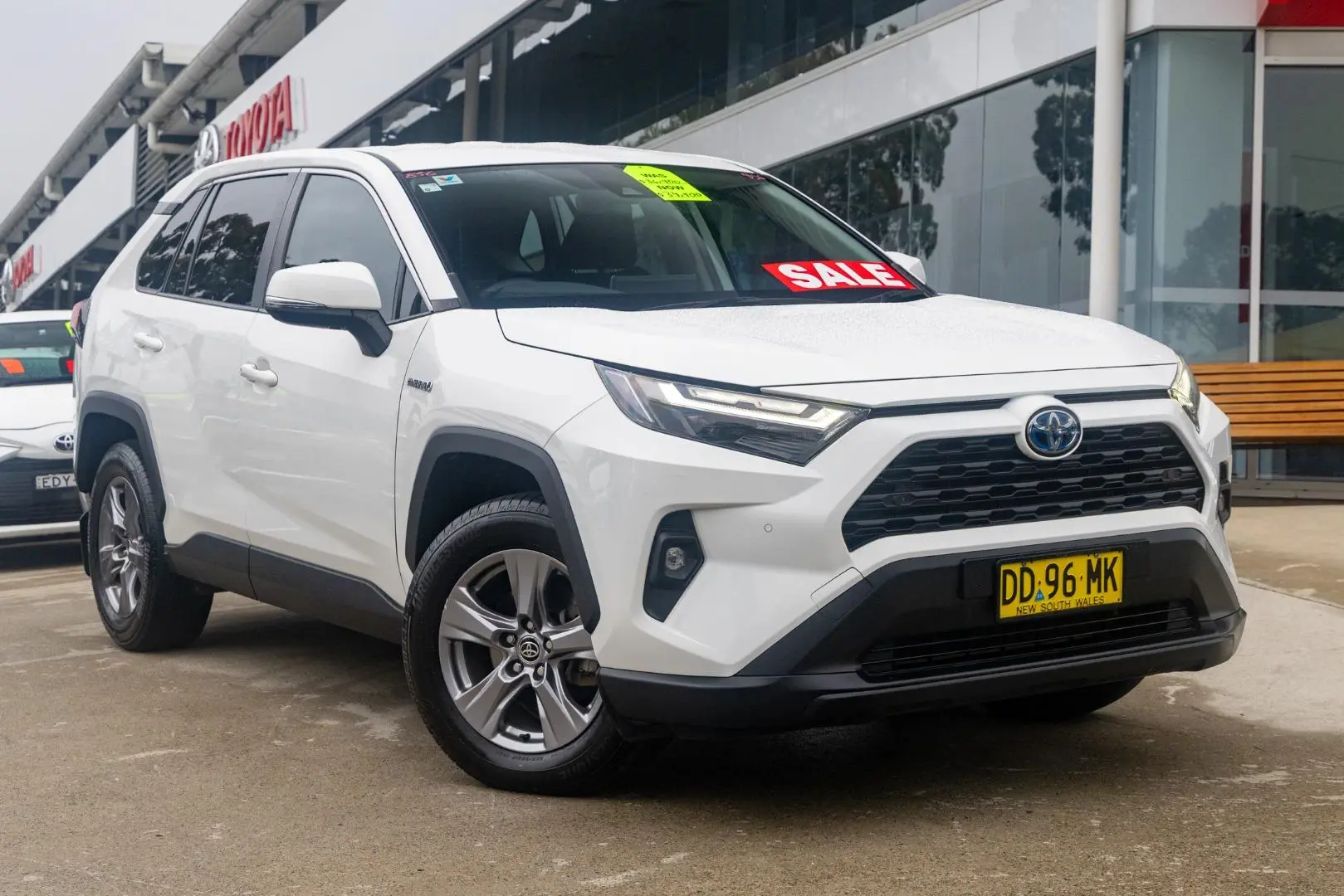 2022 Toyota RAV4 Gallery Image 1
