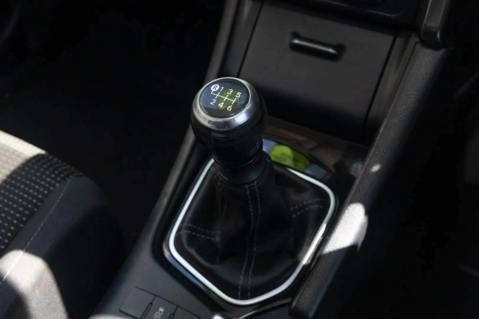 2015 Toyota Corolla Gallery Image 17