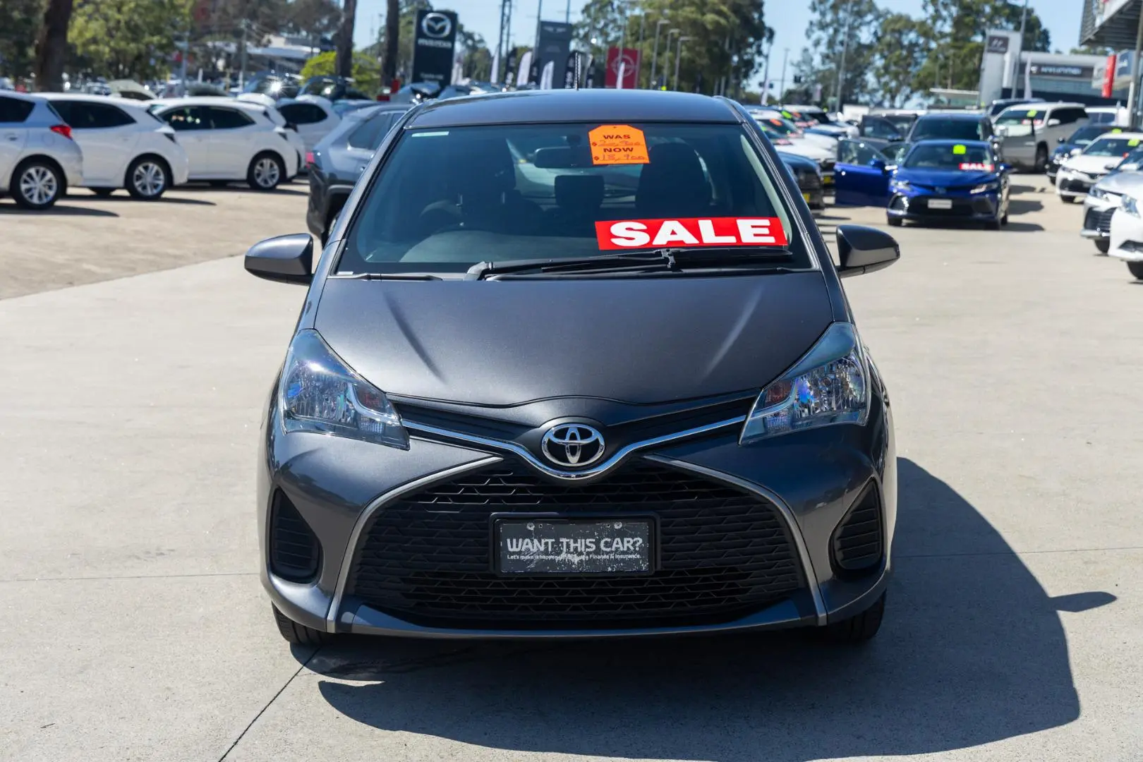 2014 Toyota Yaris Gallery Image 4