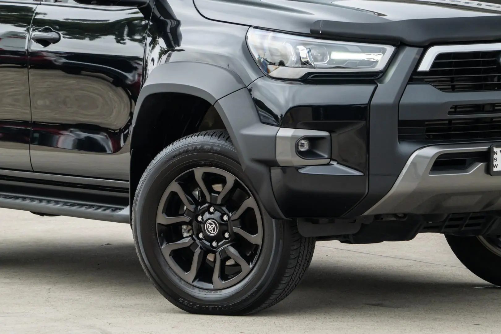 2023 Toyota Hilux Gallery Image 6
