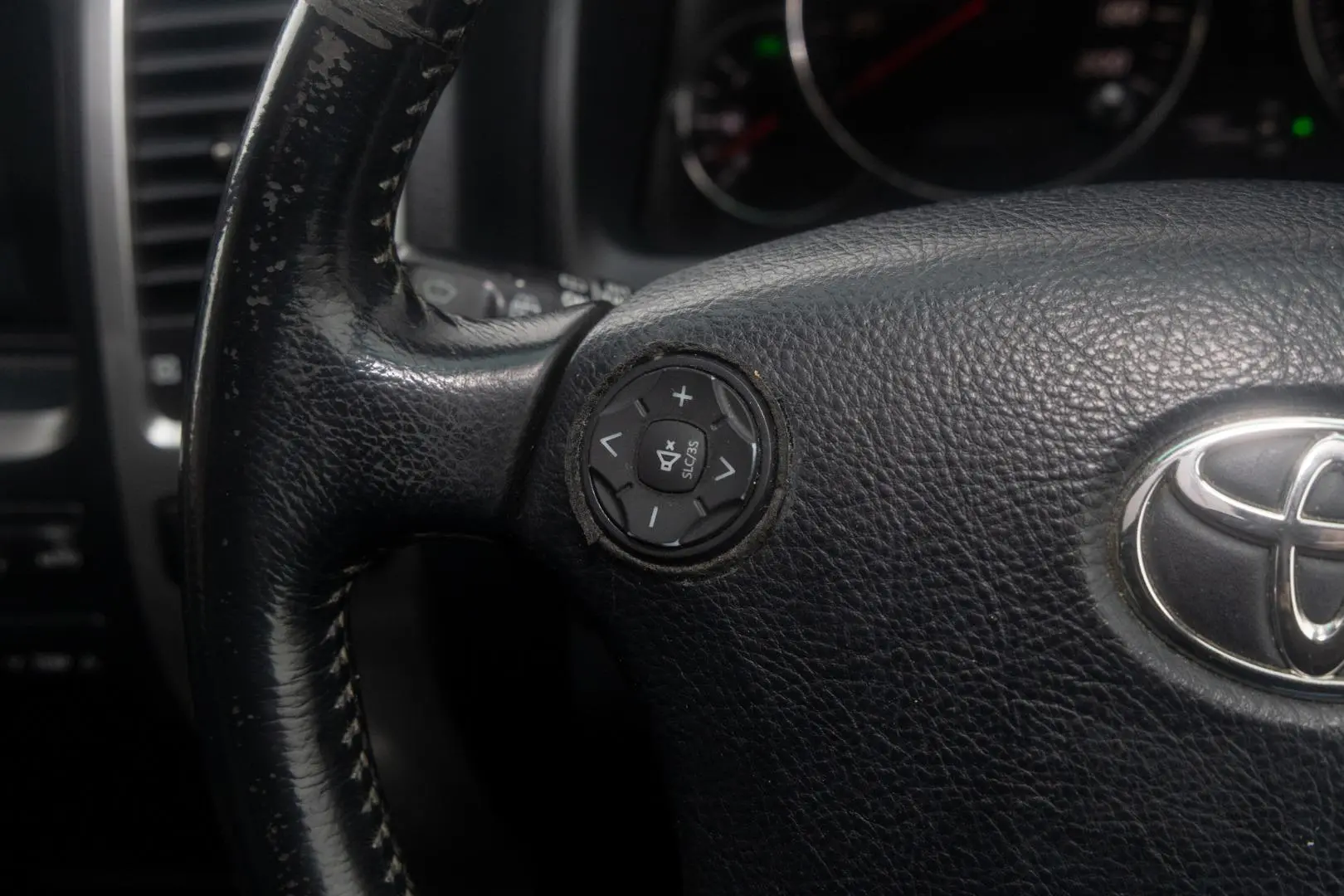 2004 Toyota Landcruiser Prado Gallery Image 11