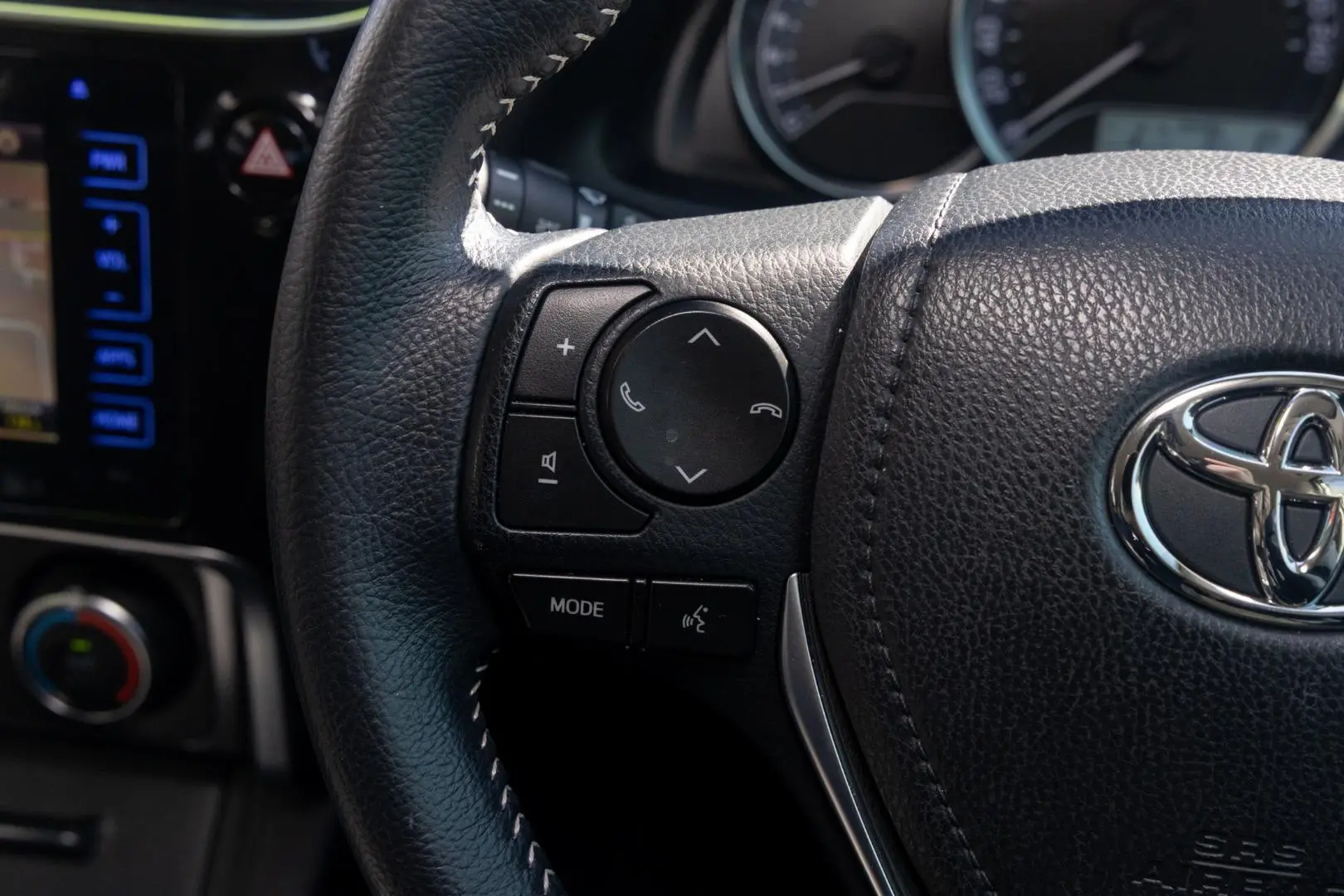 2017 Toyota Corolla Gallery Image 11