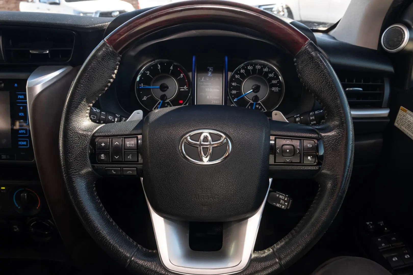 2017 Toyota Fortuner Gallery Image 11