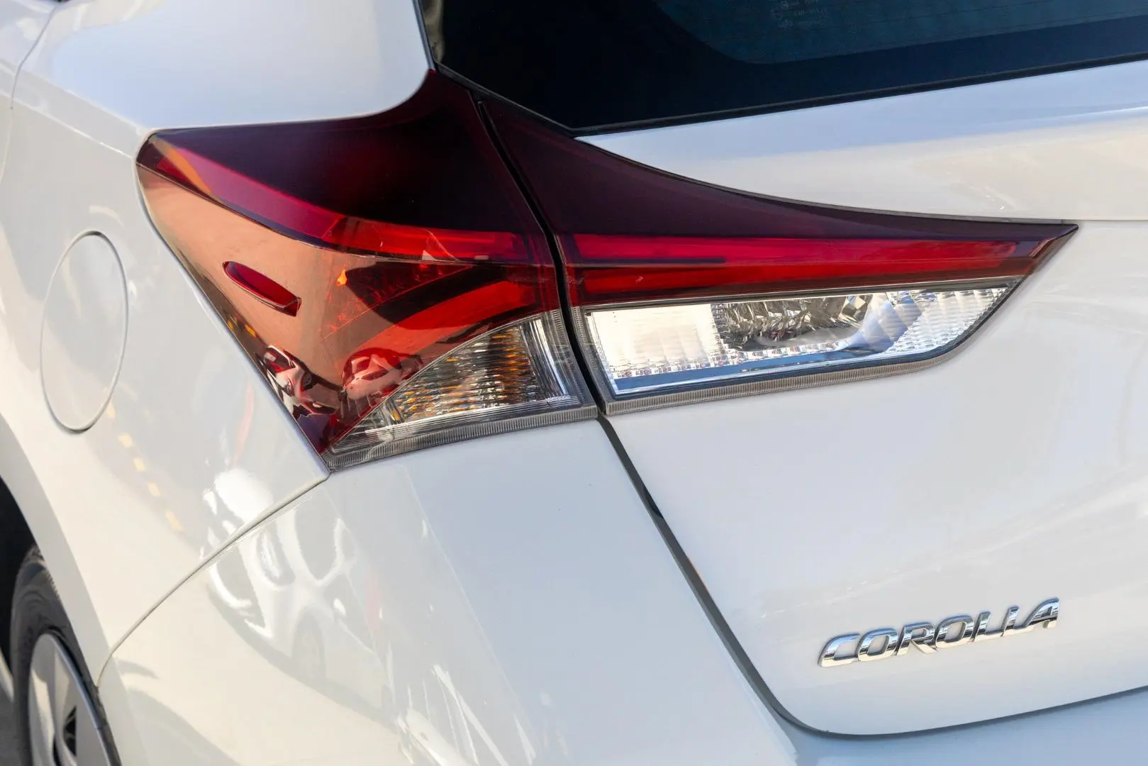 2017 Toyota Corolla Gallery Image 21