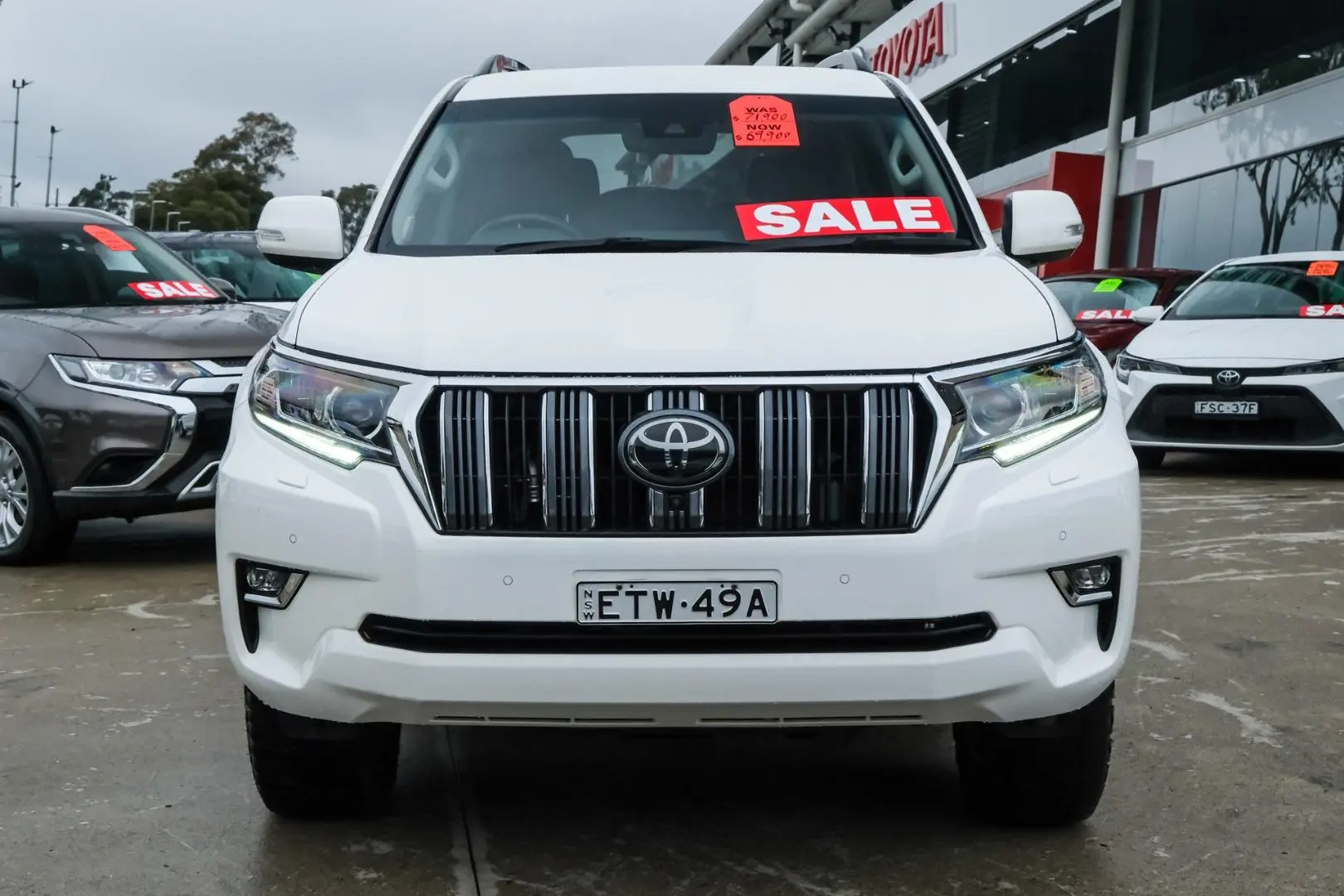 2021 Toyota Landcruiser Prado Gallery Image 4