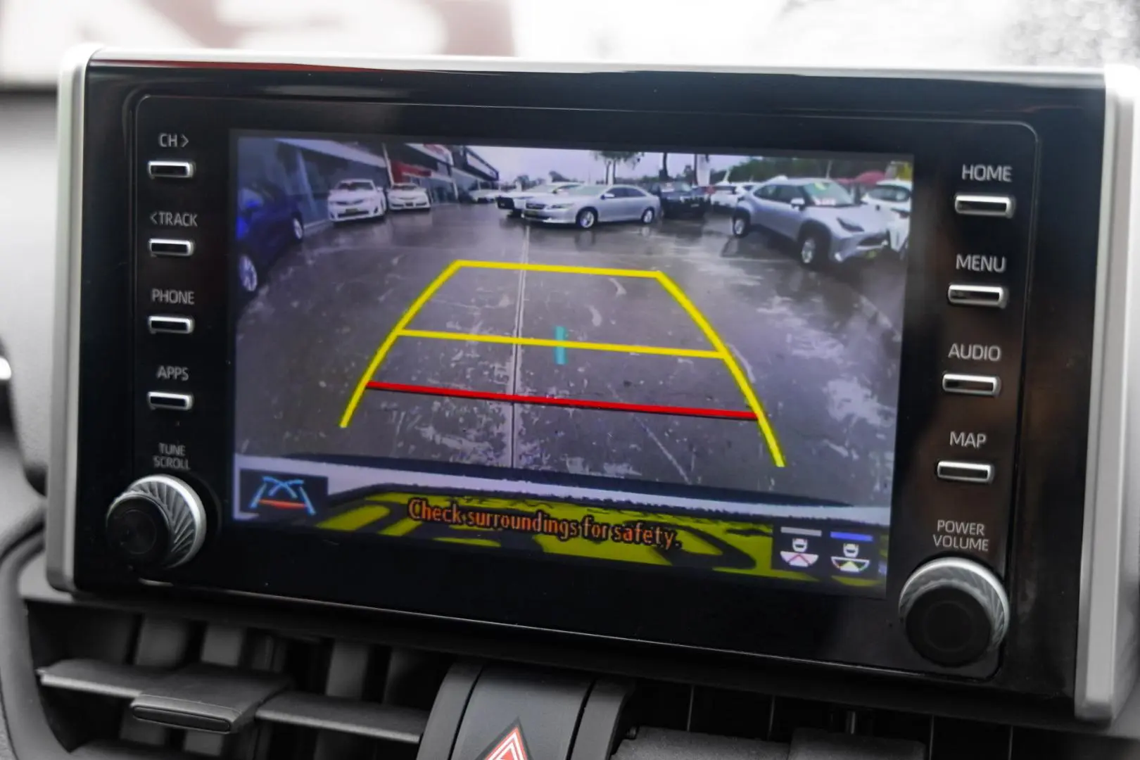 2021 Toyota RAV4 Gallery Image 13