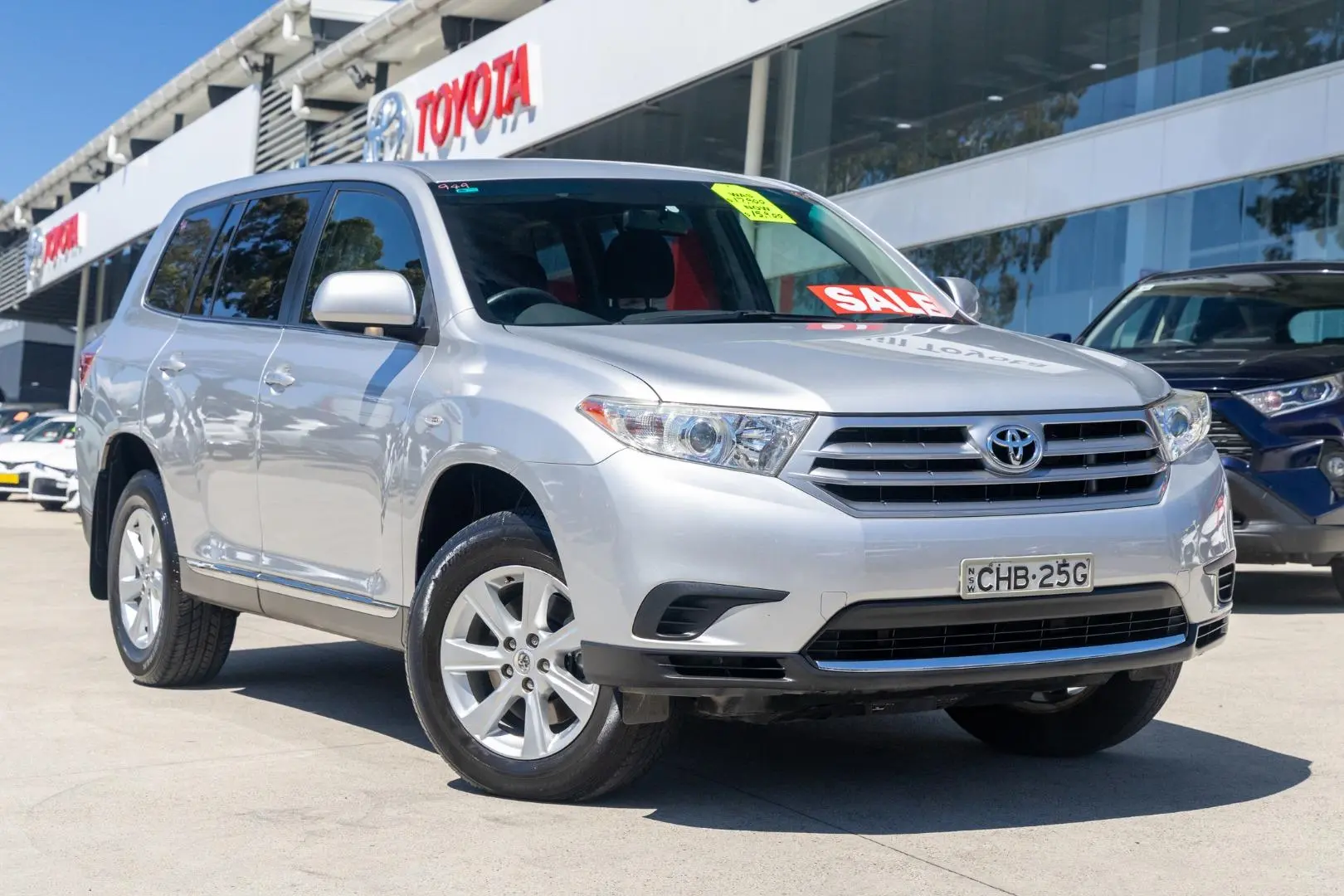 2012 Toyota Kluger Gallery Image 1