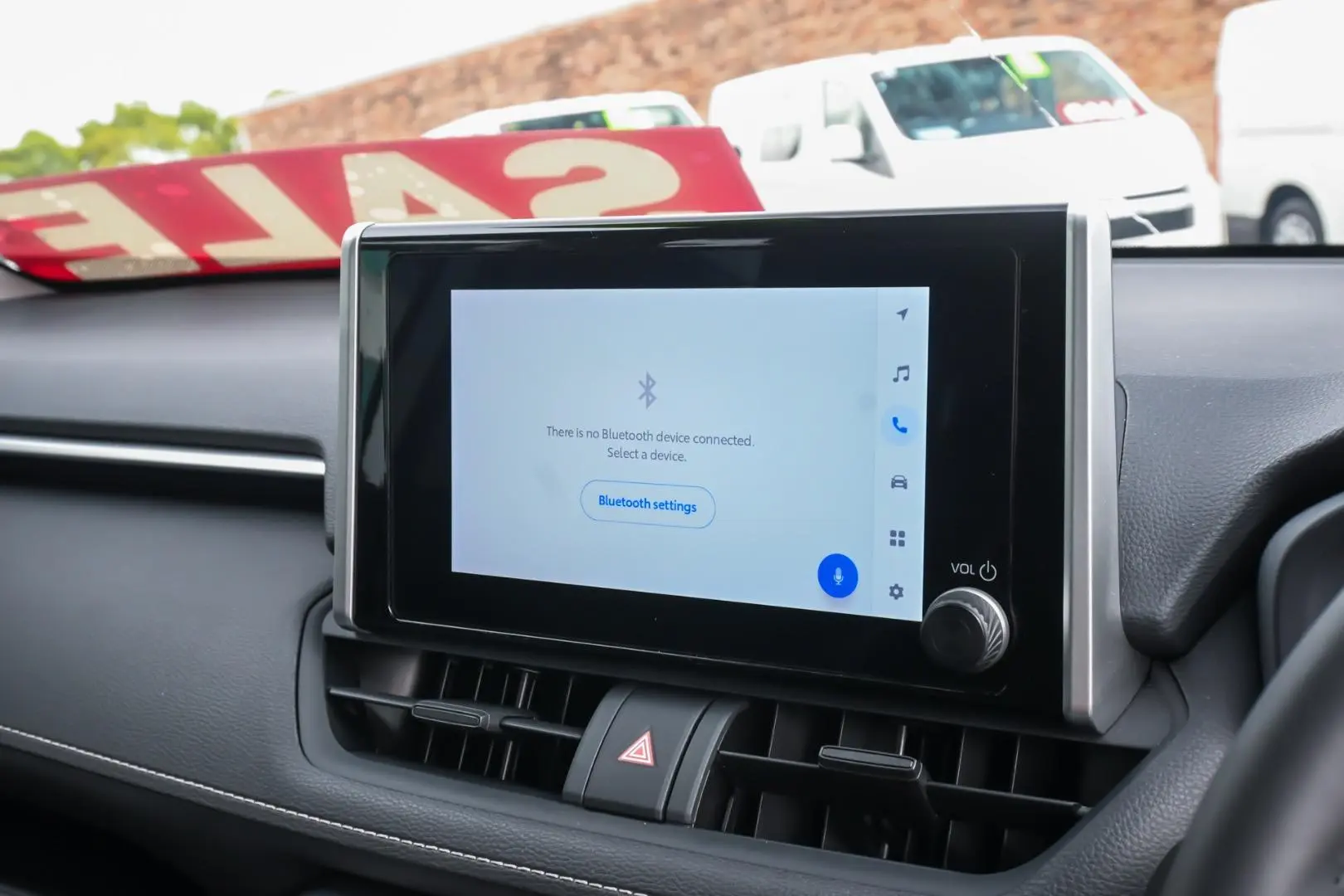 2024 Toyota RAV4 Gallery Image 17