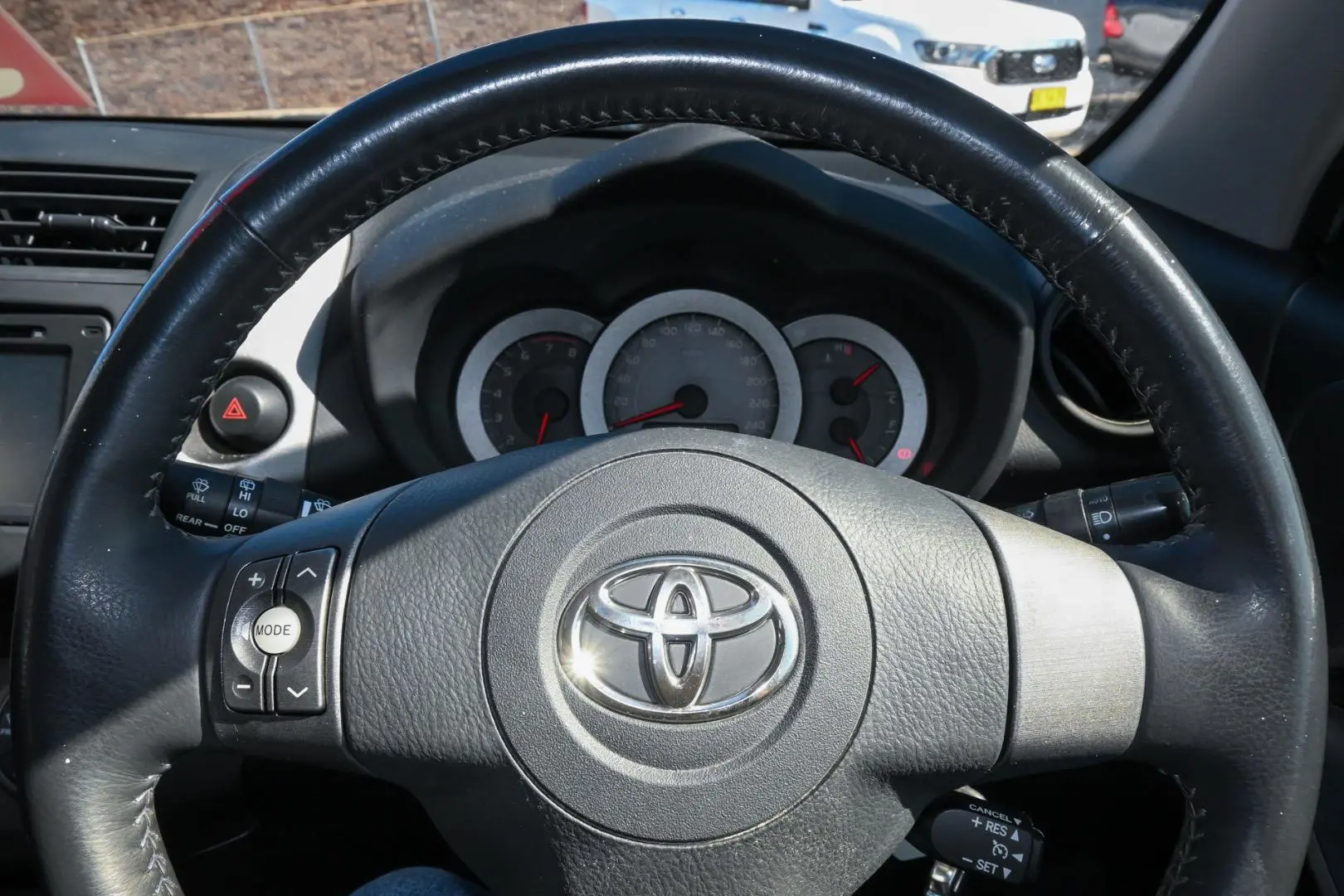 2012 Toyota RAV4 Gallery Image 15