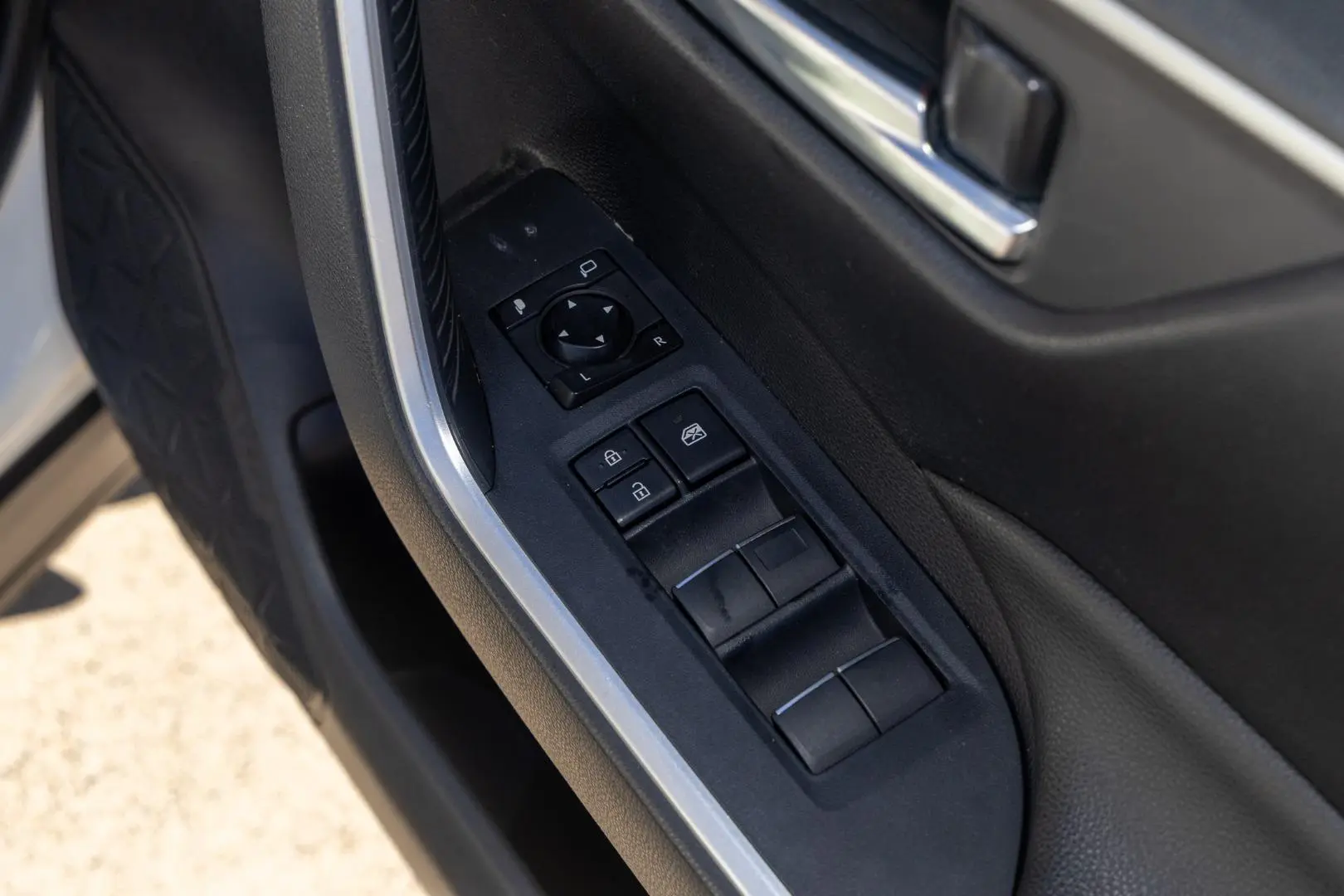 2019 Toyota RAV4 Gallery Image 19