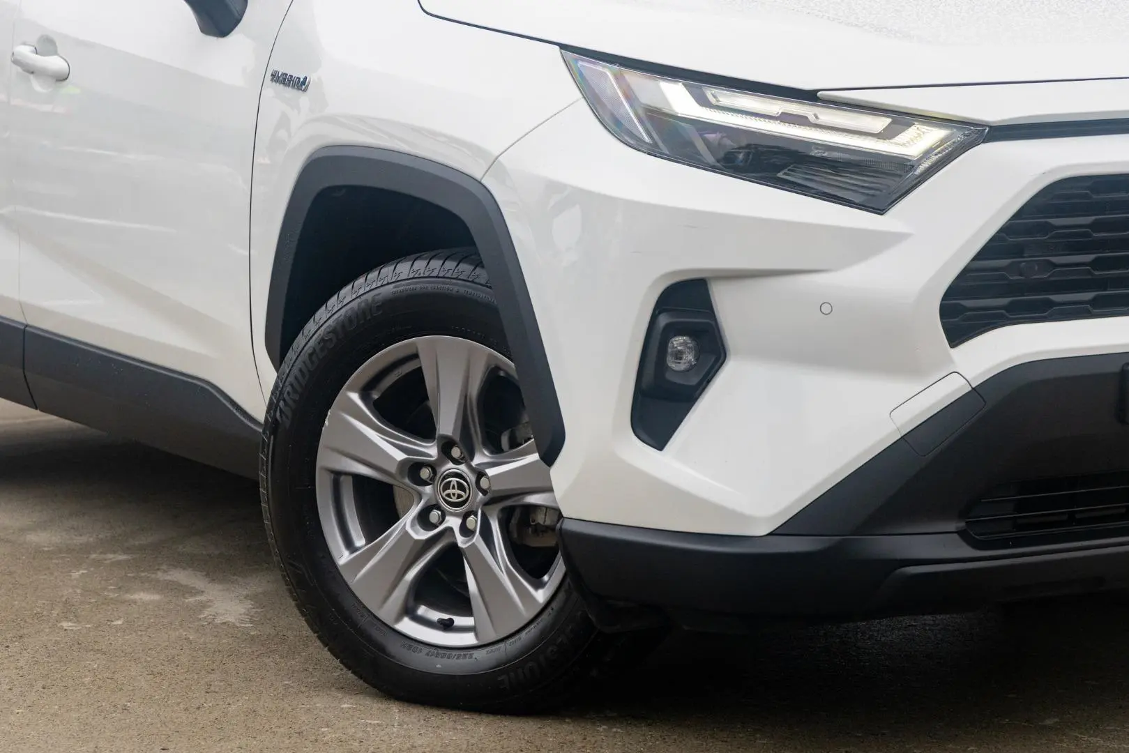 2022 Toyota RAV4 Gallery Image 6