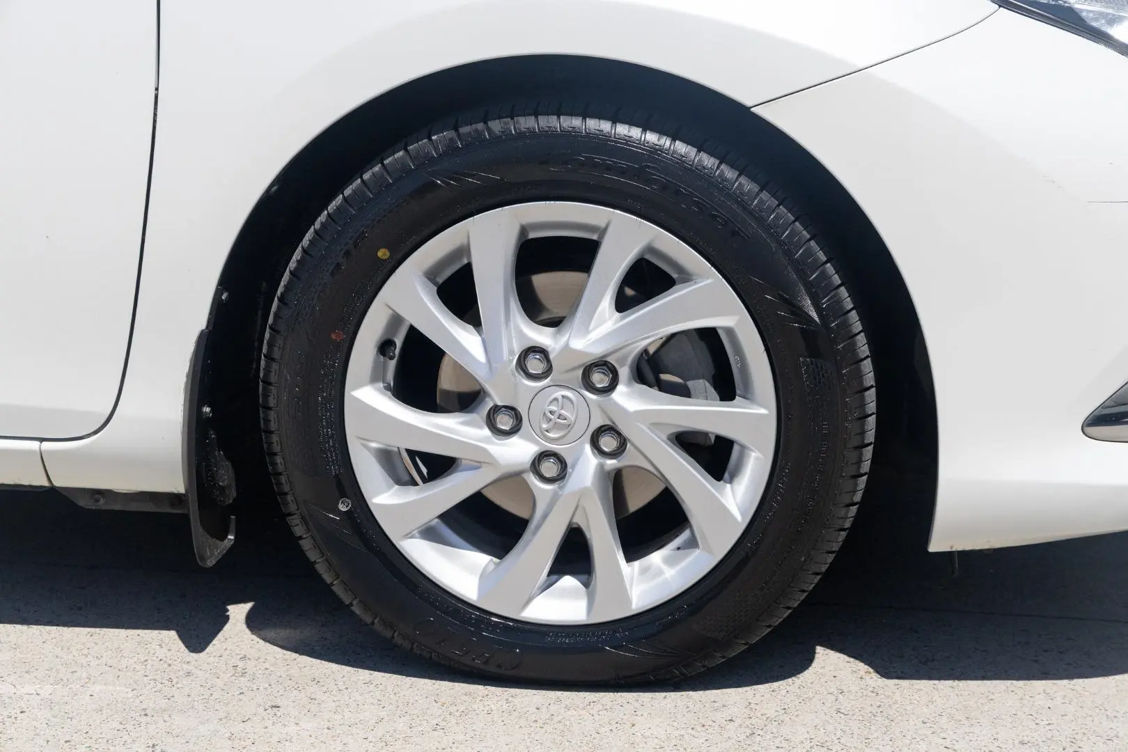 2015 Toyota Corolla Gallery Image 22