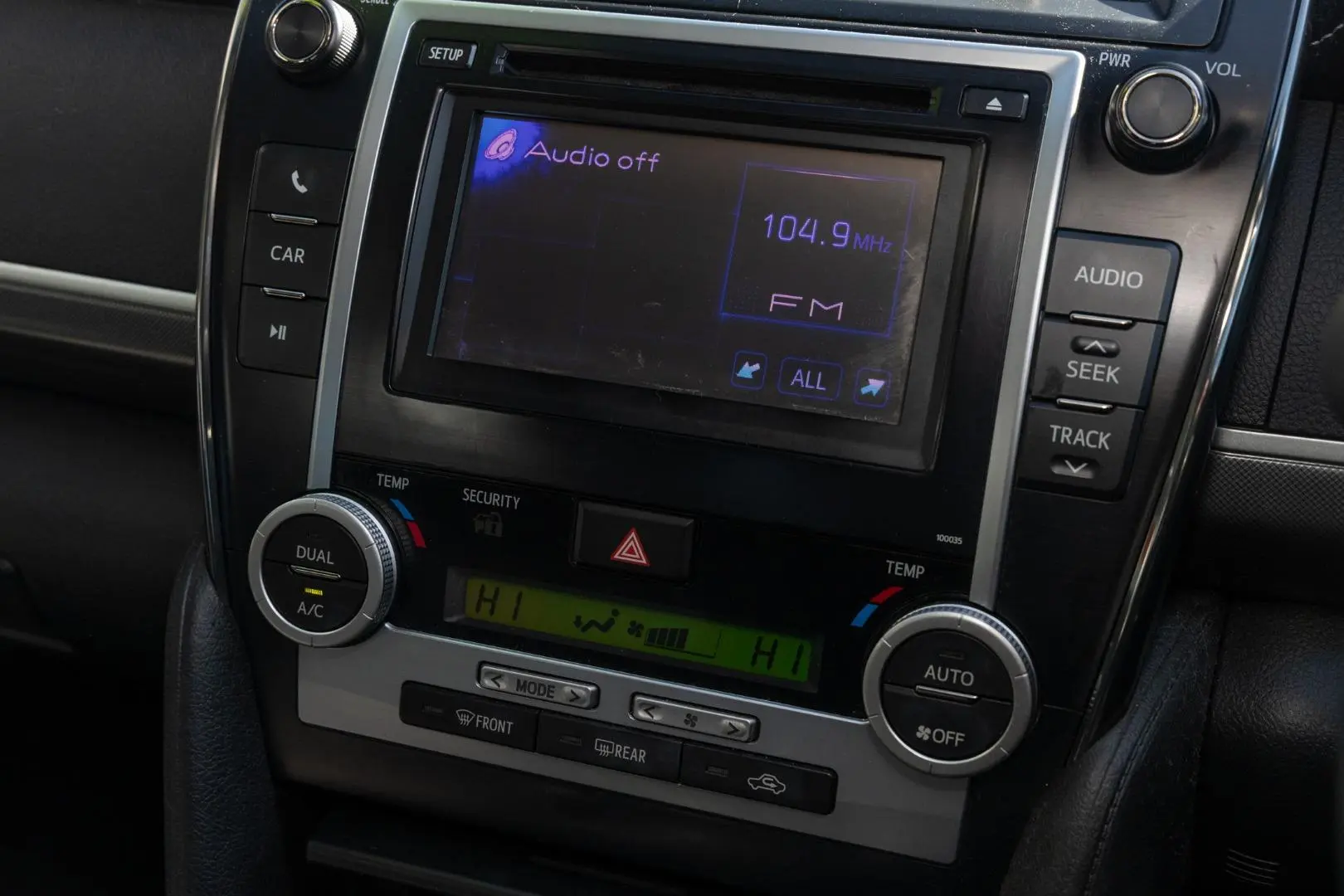 2012 Toyota Camry Gallery Image 14