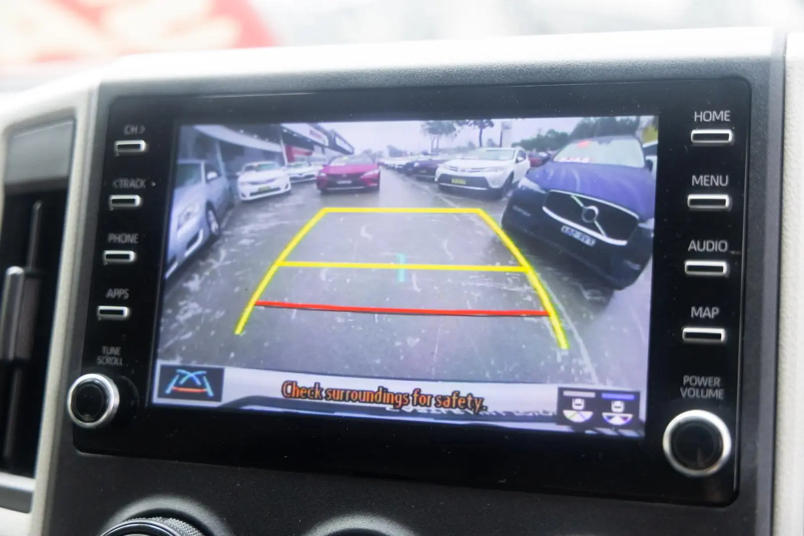 2023 Toyota Hiace Gallery Image 13