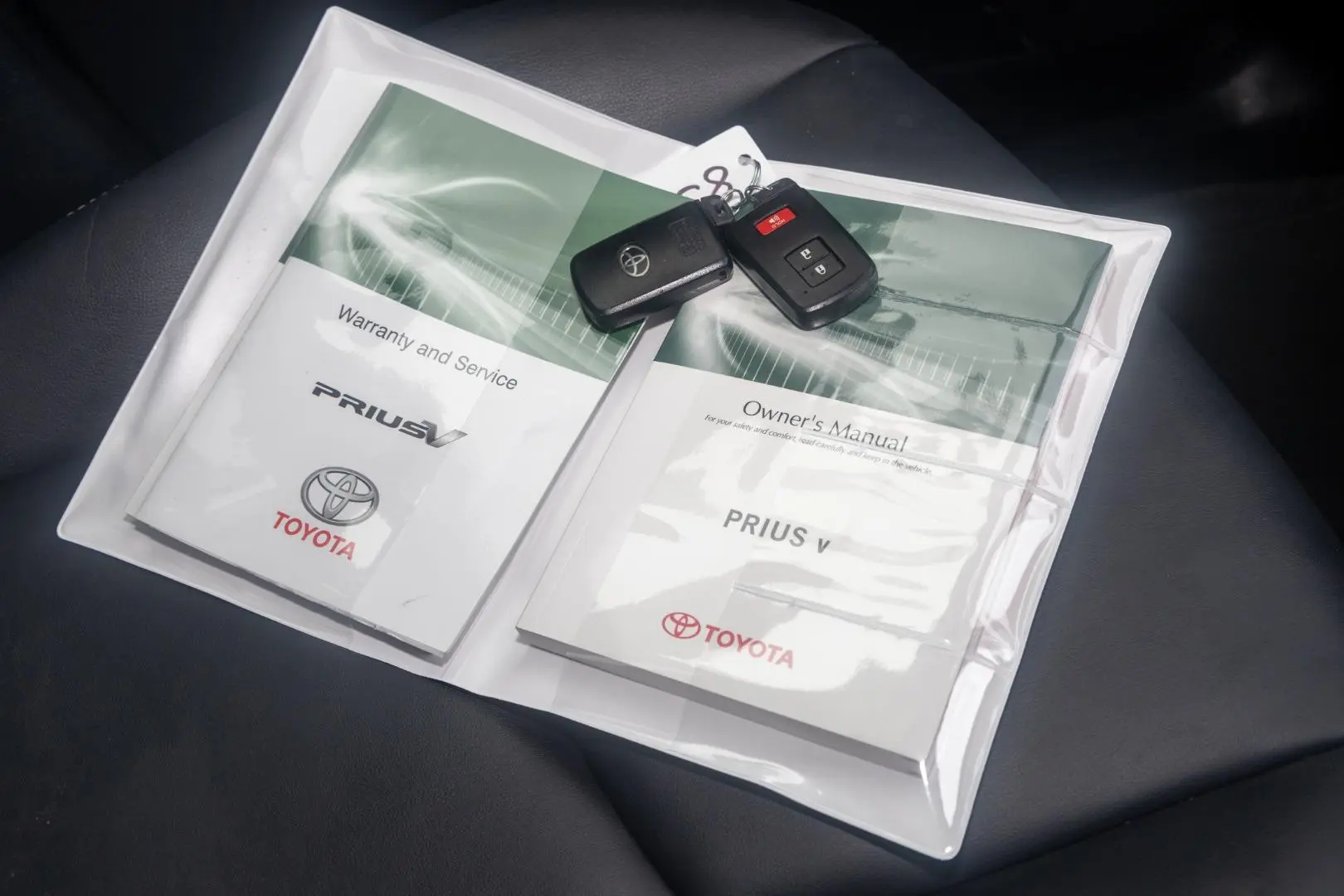 2016 Toyota Prius V Gallery Image 18
