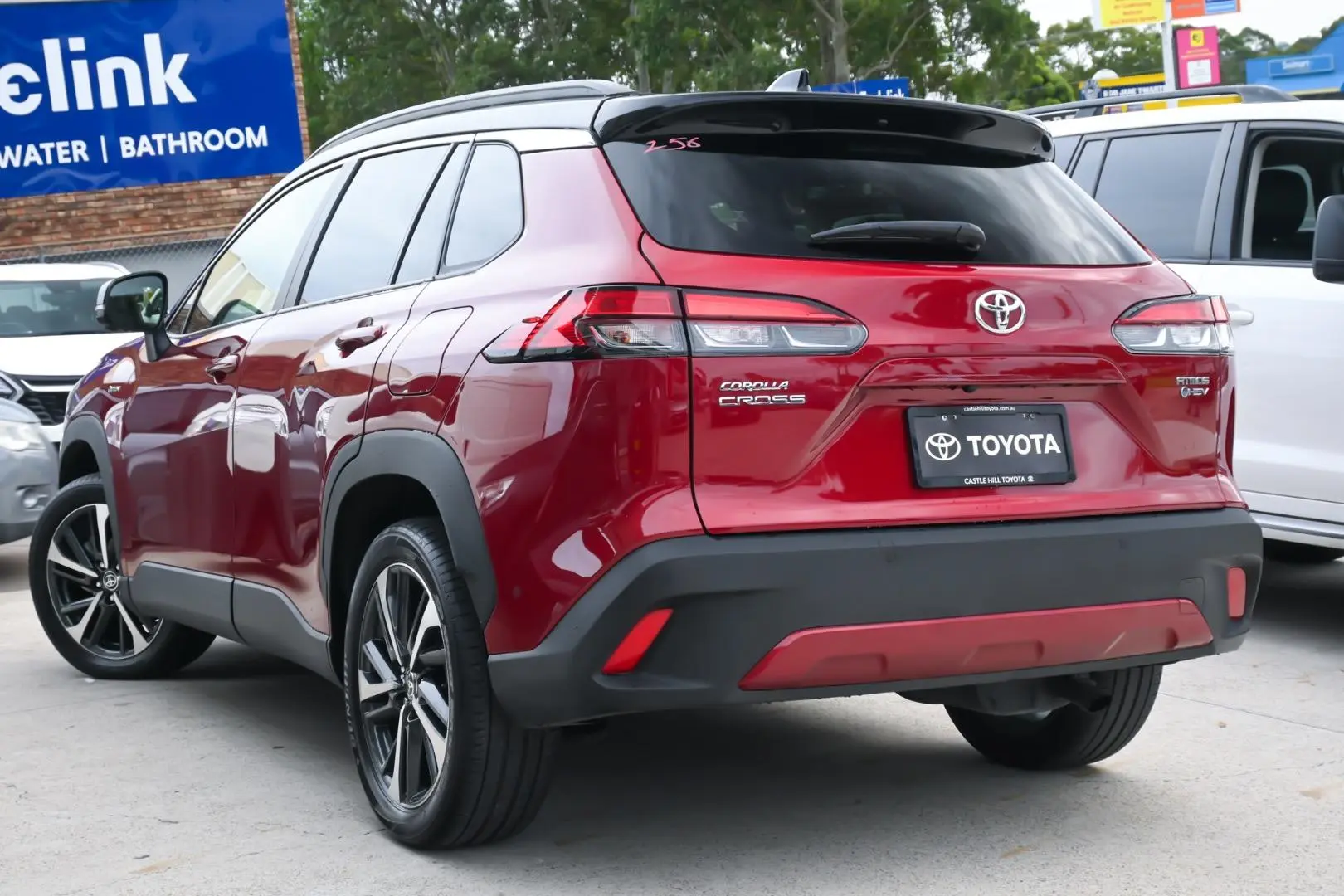 2025 Toyota Corolla Cross Gallery Image 2