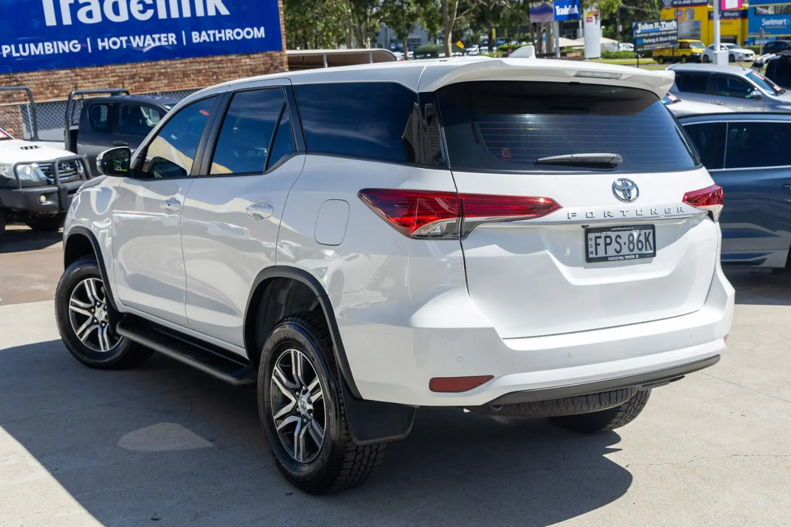 2025 Toyota Fortuner Gallery Image 2