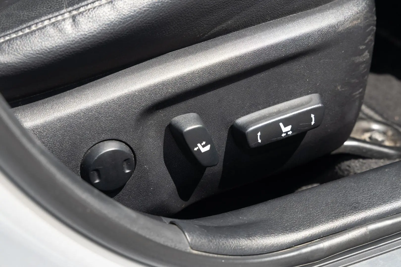 2017 Toyota Aurion Gallery Image 20