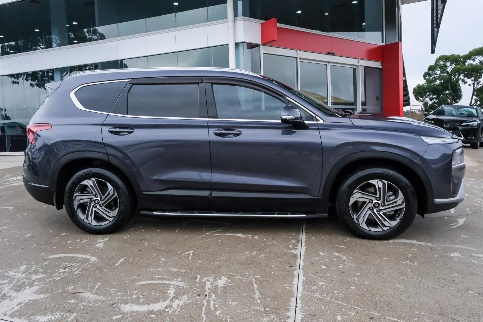 2021 Hyundai Santa Fe Gallery Image 3