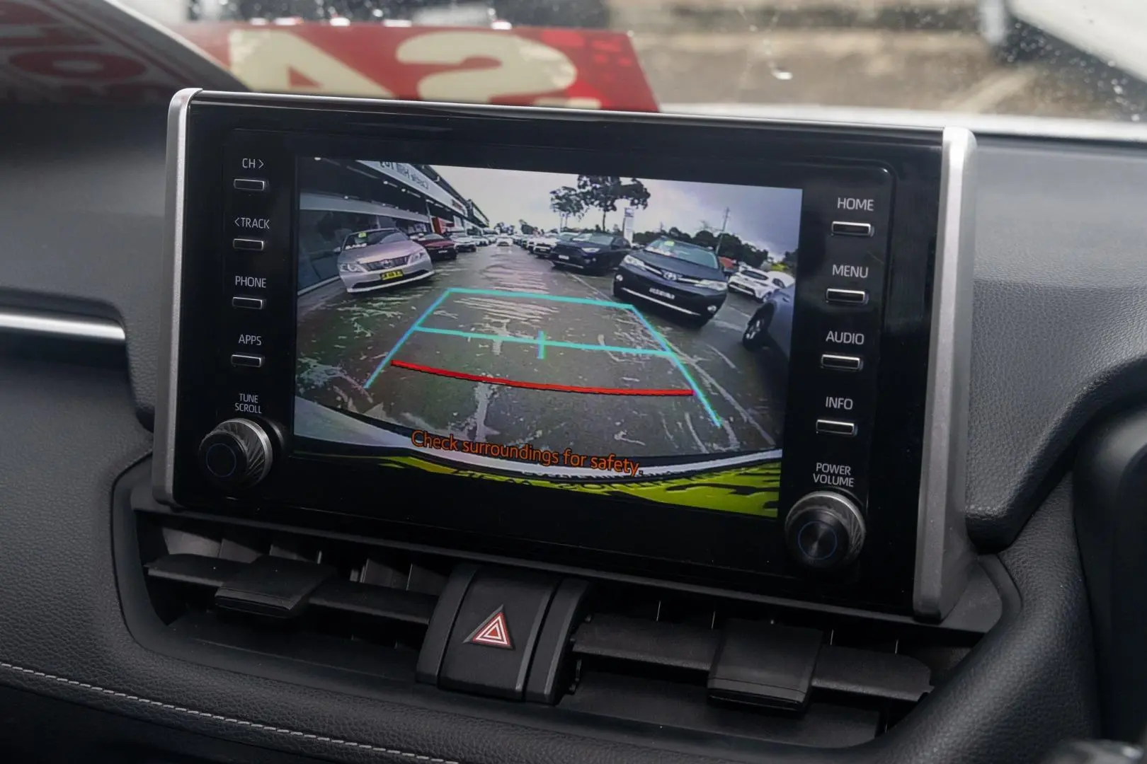2020 Toyota RAV4 Gallery Image 15