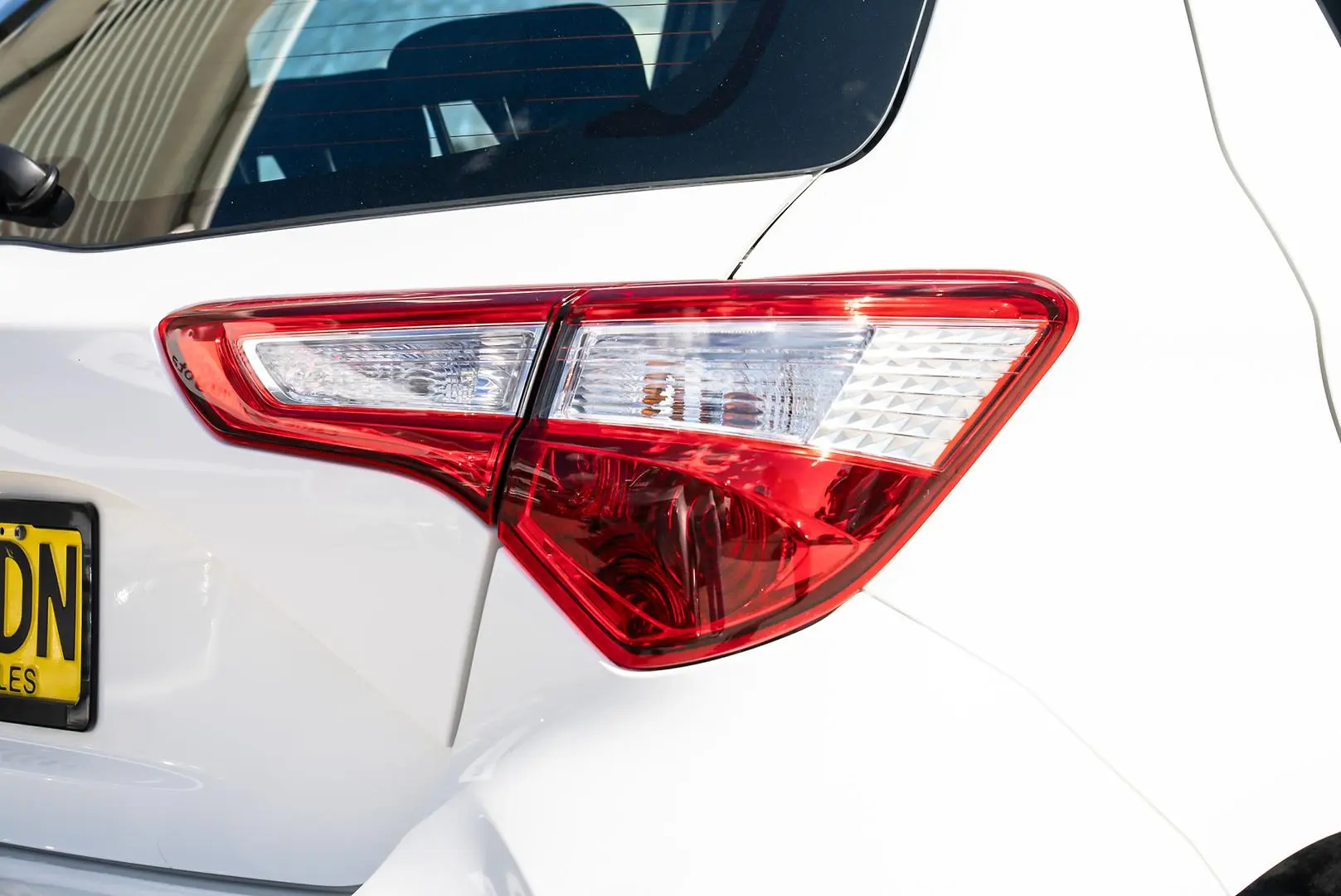 2020 Toyota Yaris Gallery Image 19