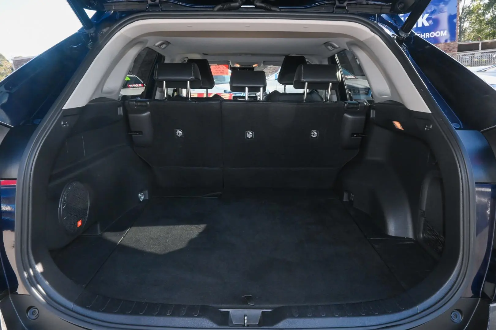 2019 Toyota RAV4 Gallery Image 21