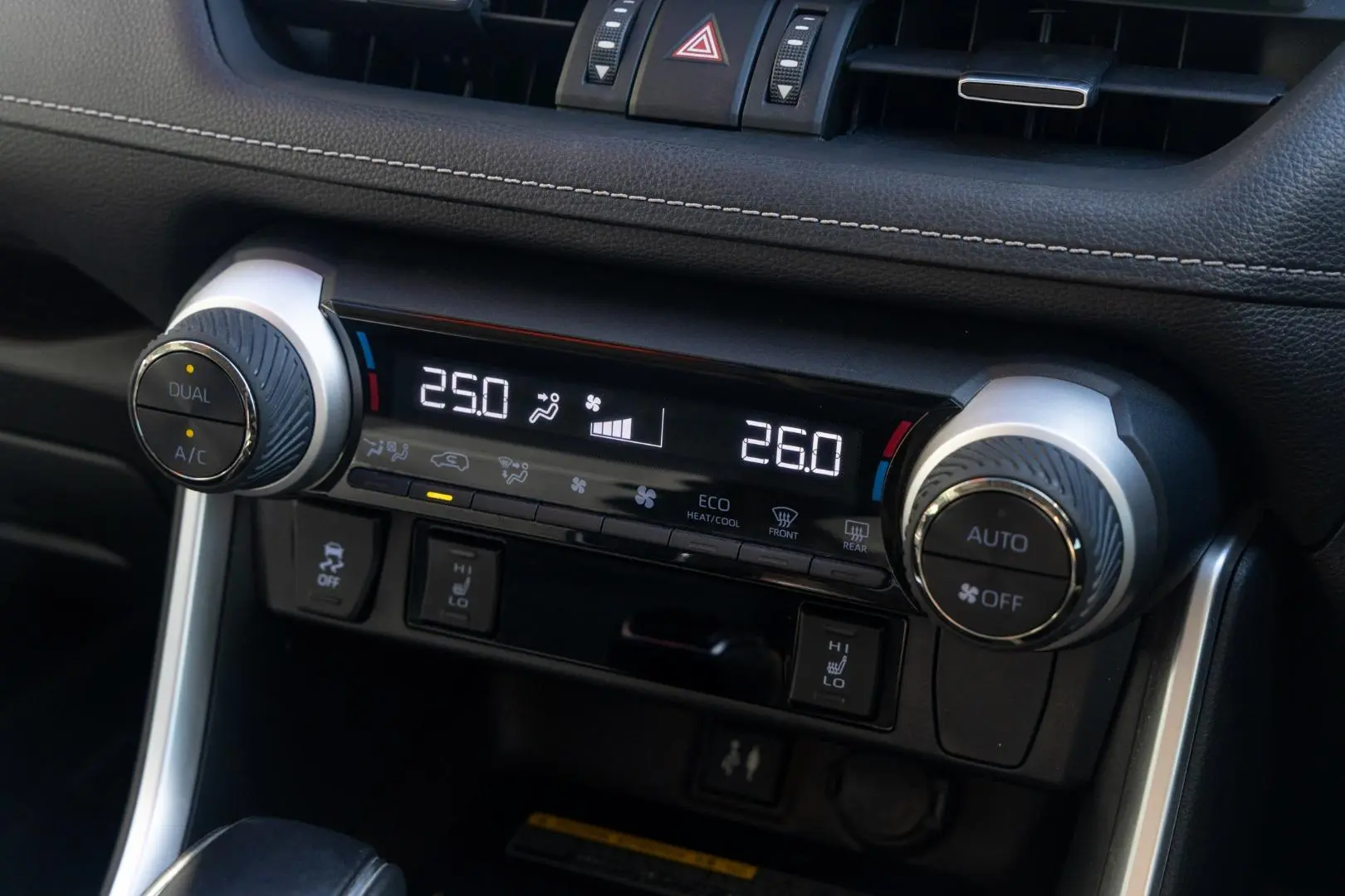 2019 Toyota RAV4 Gallery Image 17