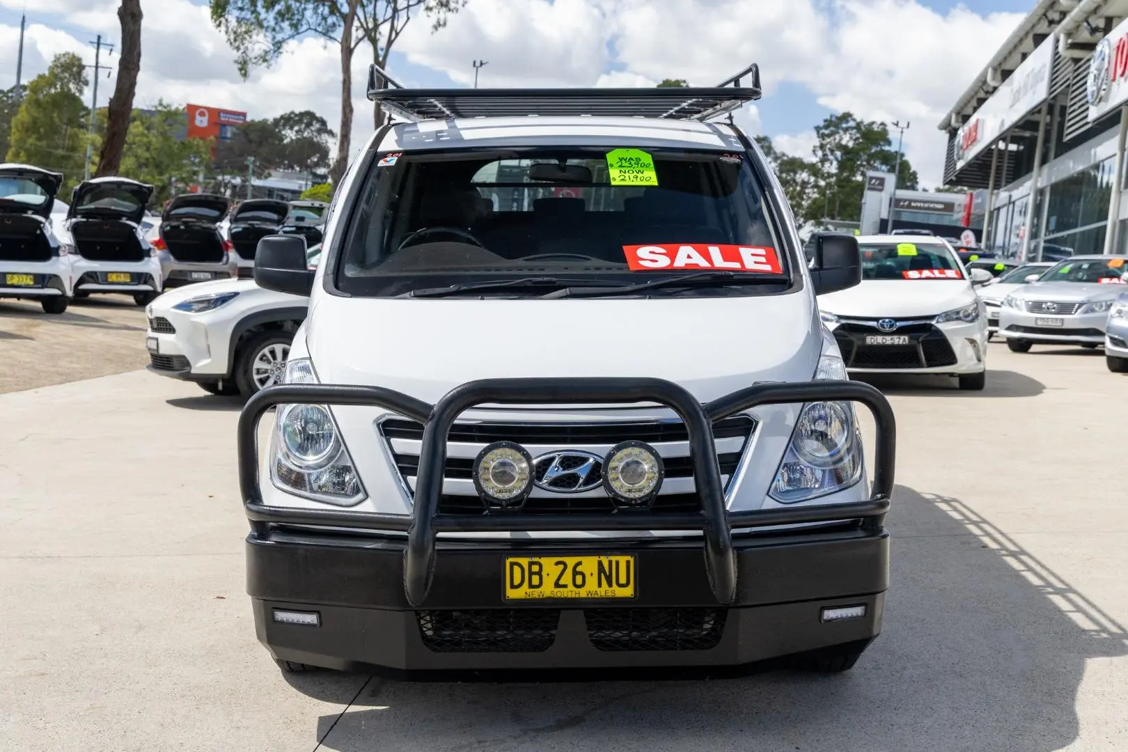 2017 Hyundai iLoad Gallery Image 4