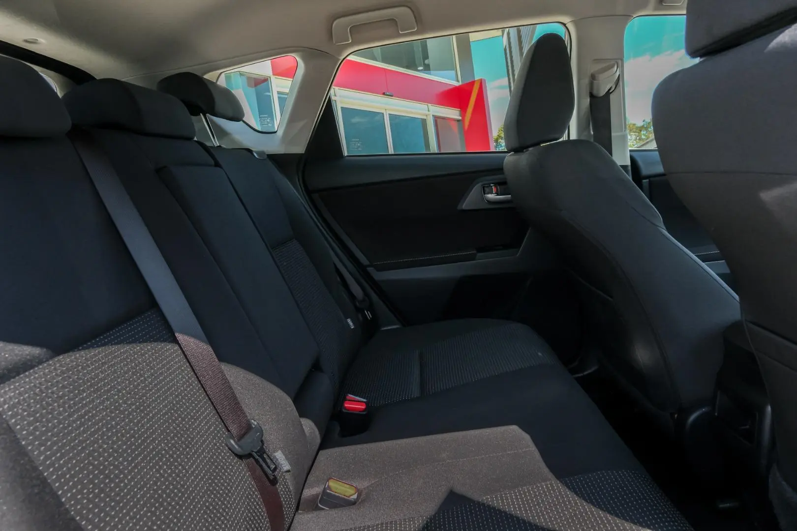 2017 Toyota Corolla Gallery Image 9