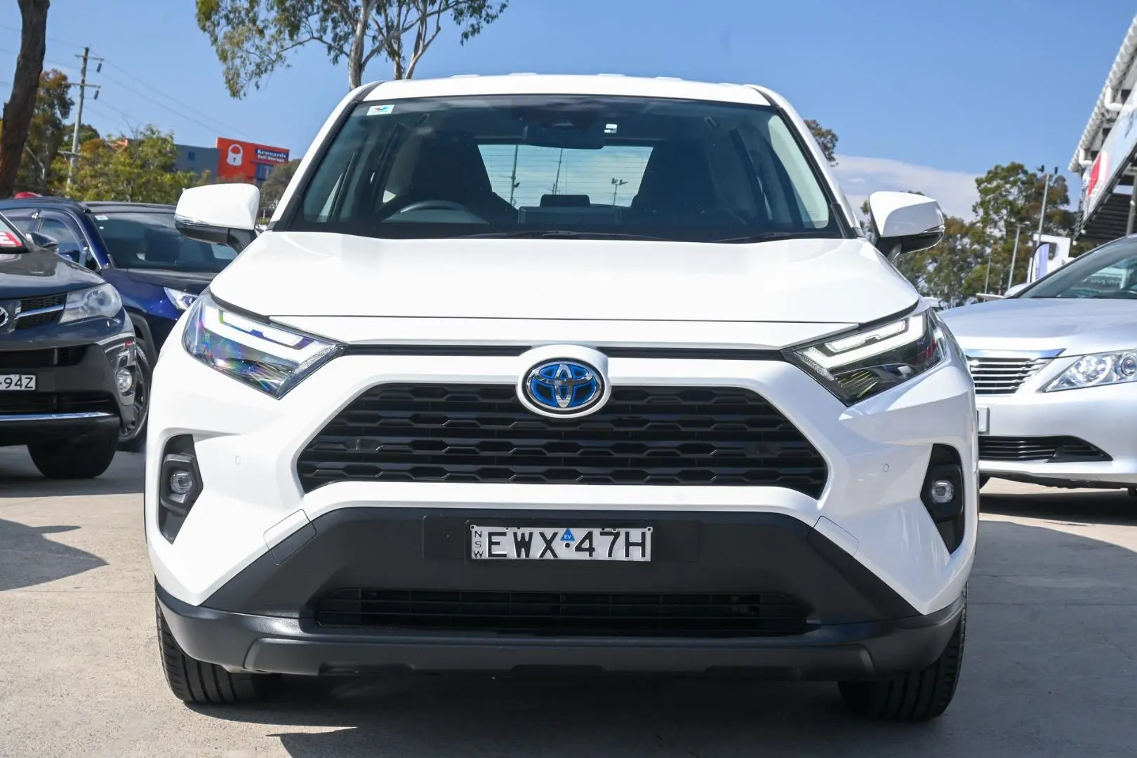 2022 Toyota RAV4 Gallery Image 4