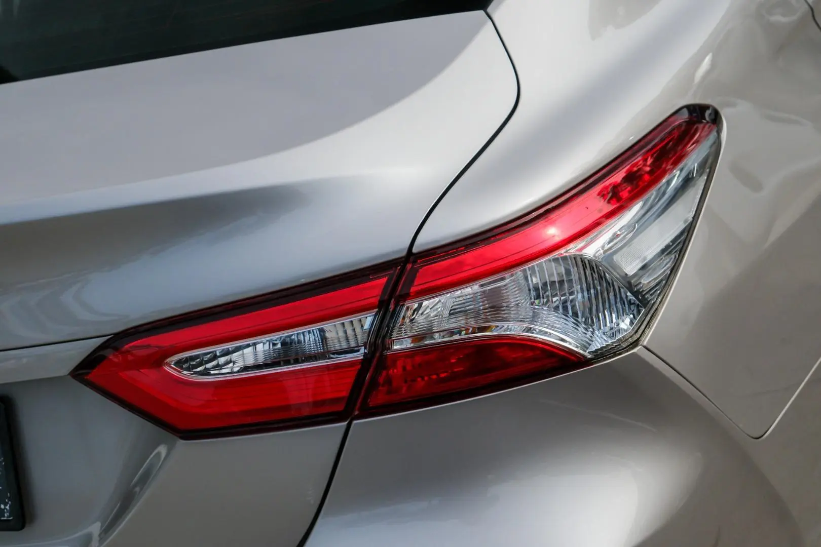 2018 Toyota Camry Gallery Image 19