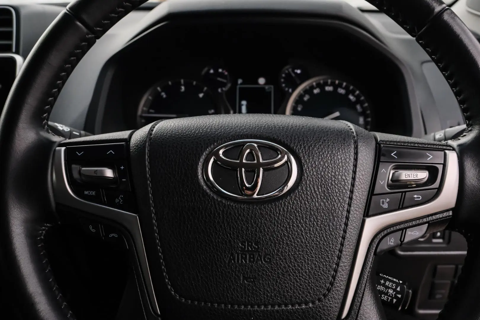 2023 Toyota Landcruiser Prado Gallery Image 13