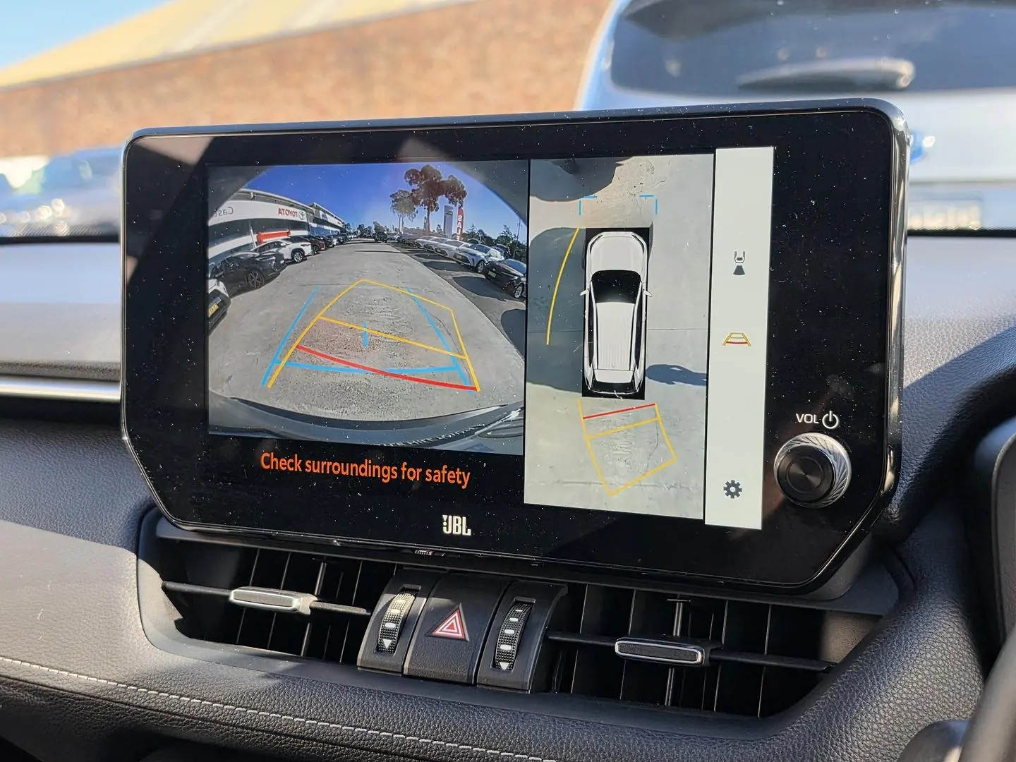 2024 Toyota RAV4 Gallery Image 27