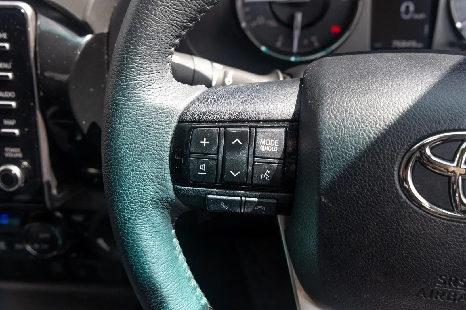 2022 Toyota Hilux Gallery Image 11