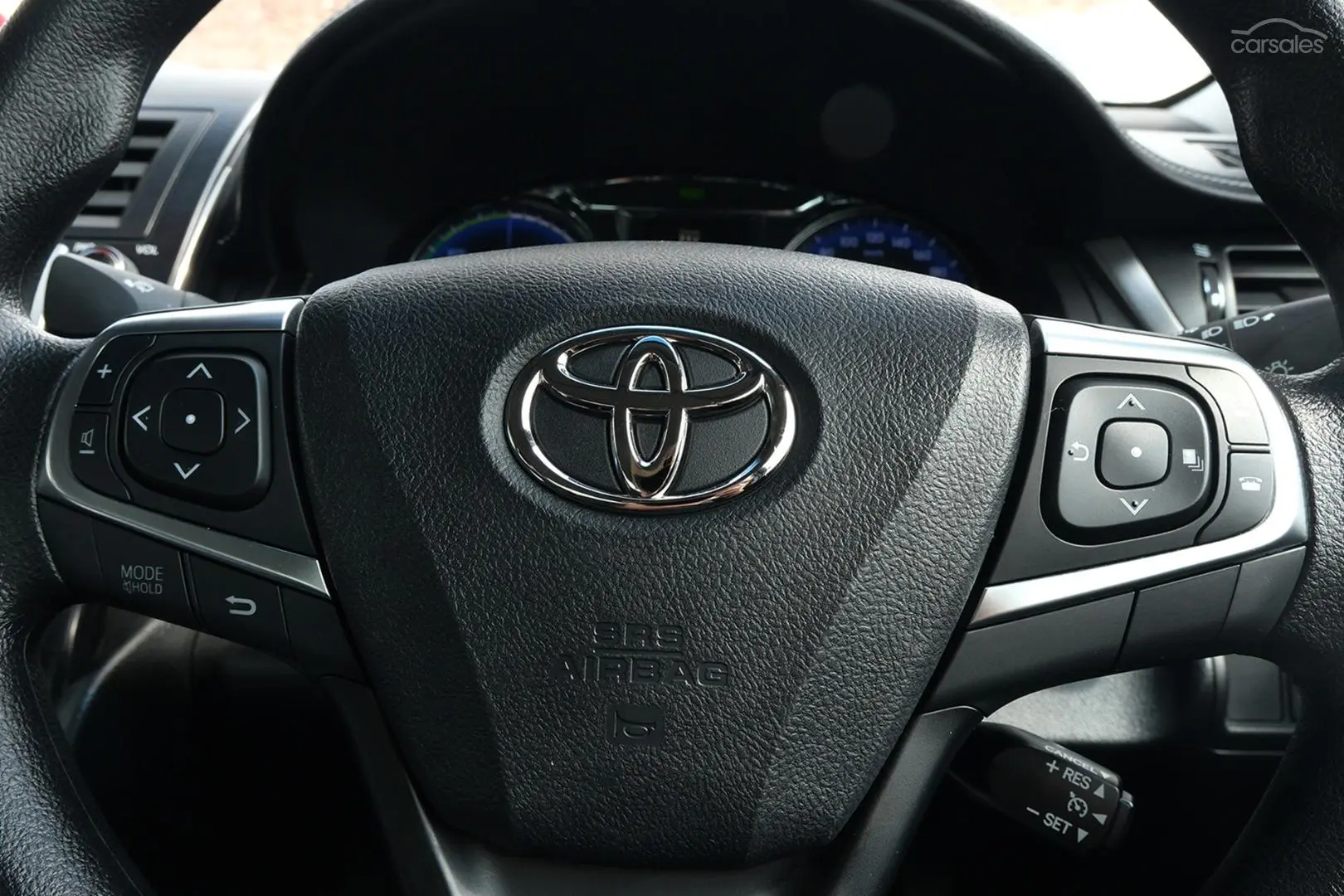 2017 Toyota Camry Image 10