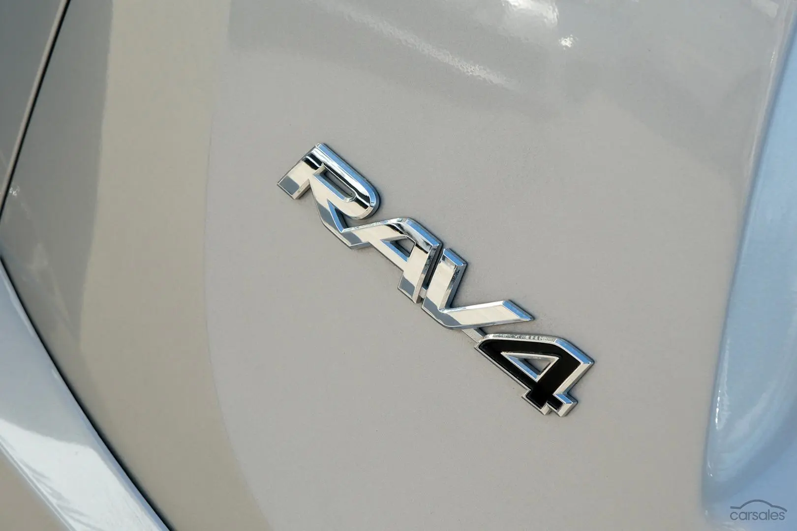 2018 Toyota RAV4 Image 20