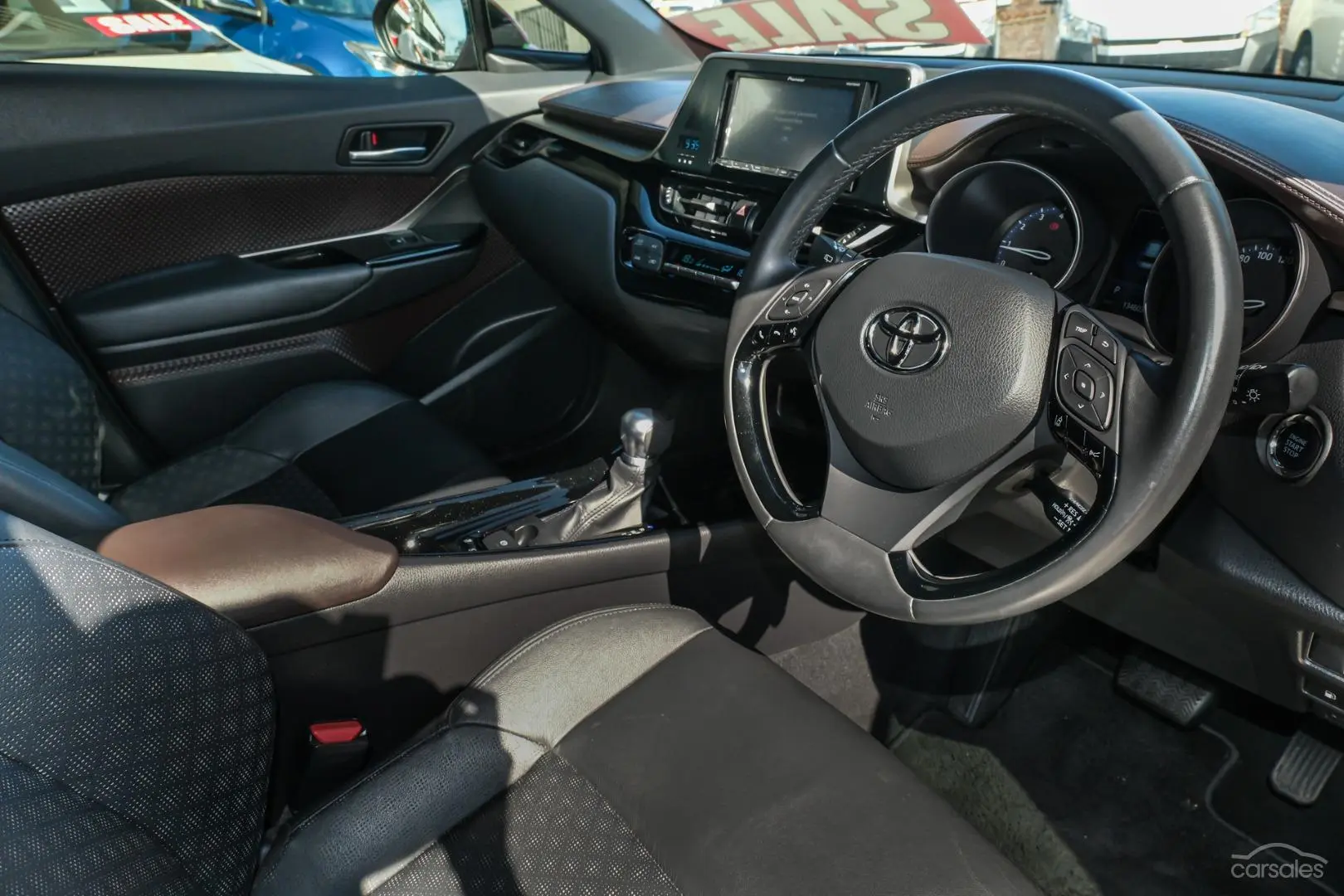 2017 Toyota C-HR Image 7