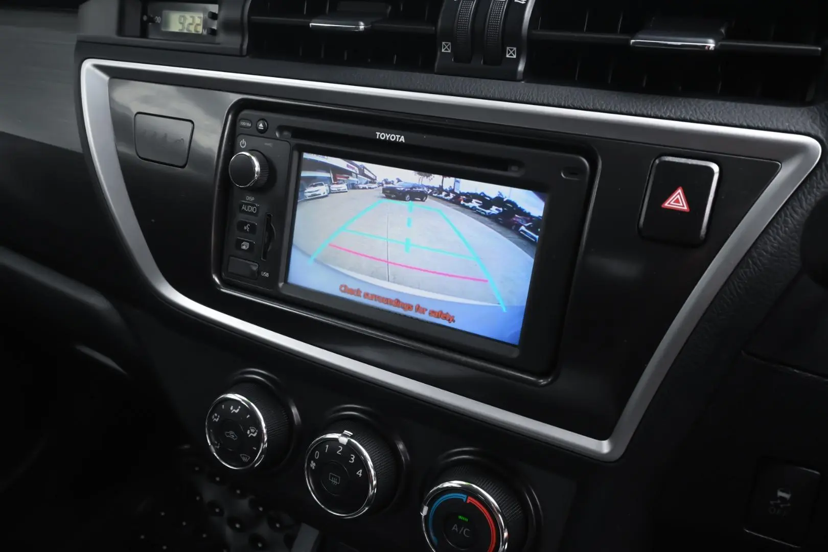 2014 Toyota Corolla Gallery Image 15