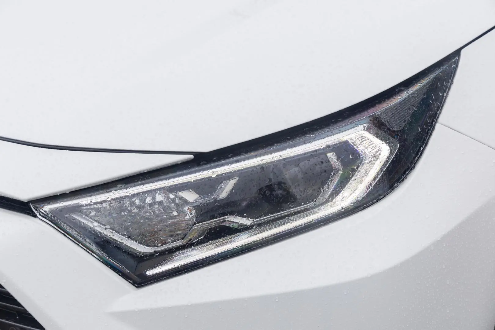 2021 Toyota RAV4 Gallery Image 16