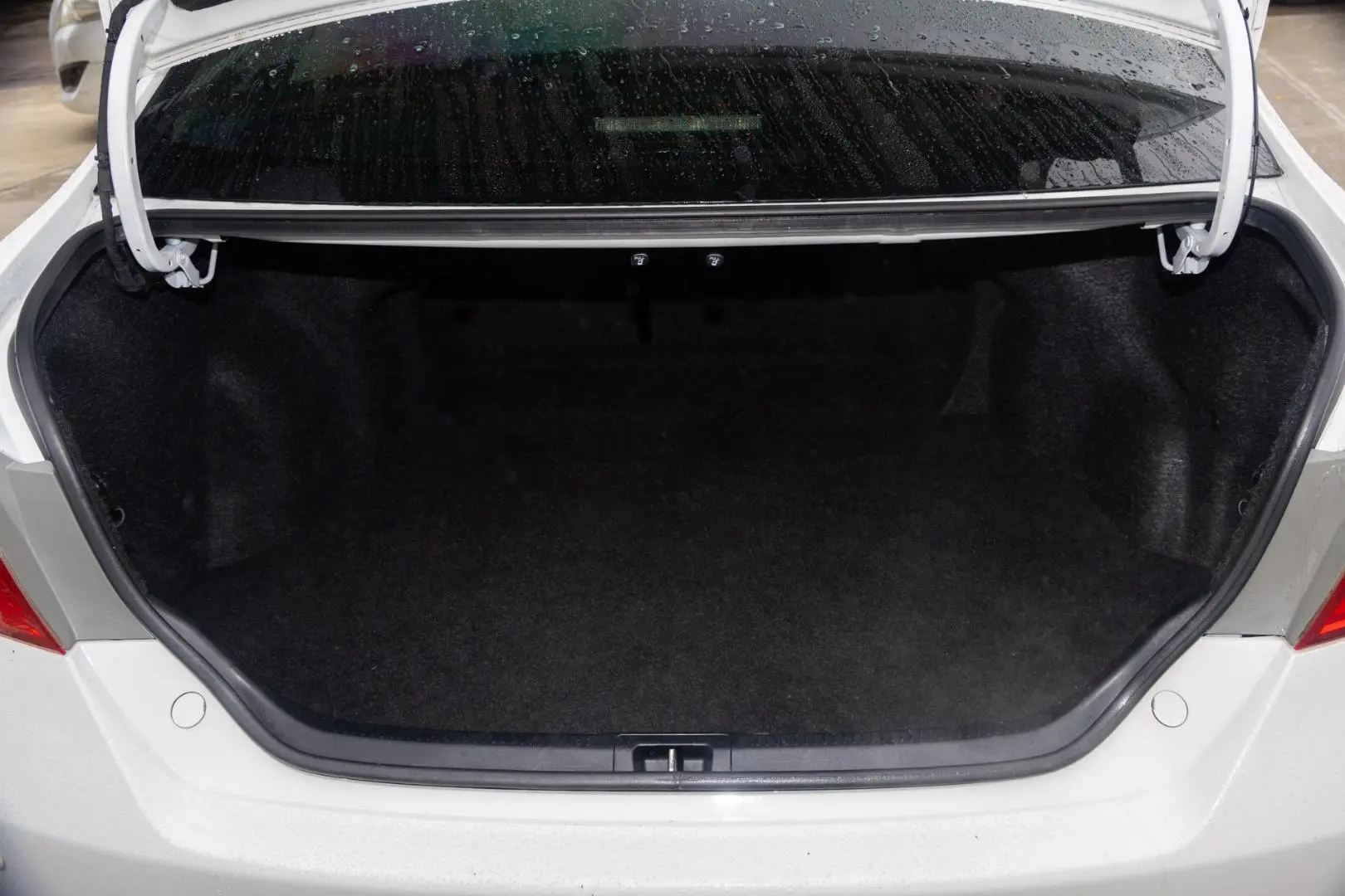 2016 Toyota Aurion Gallery Image 18