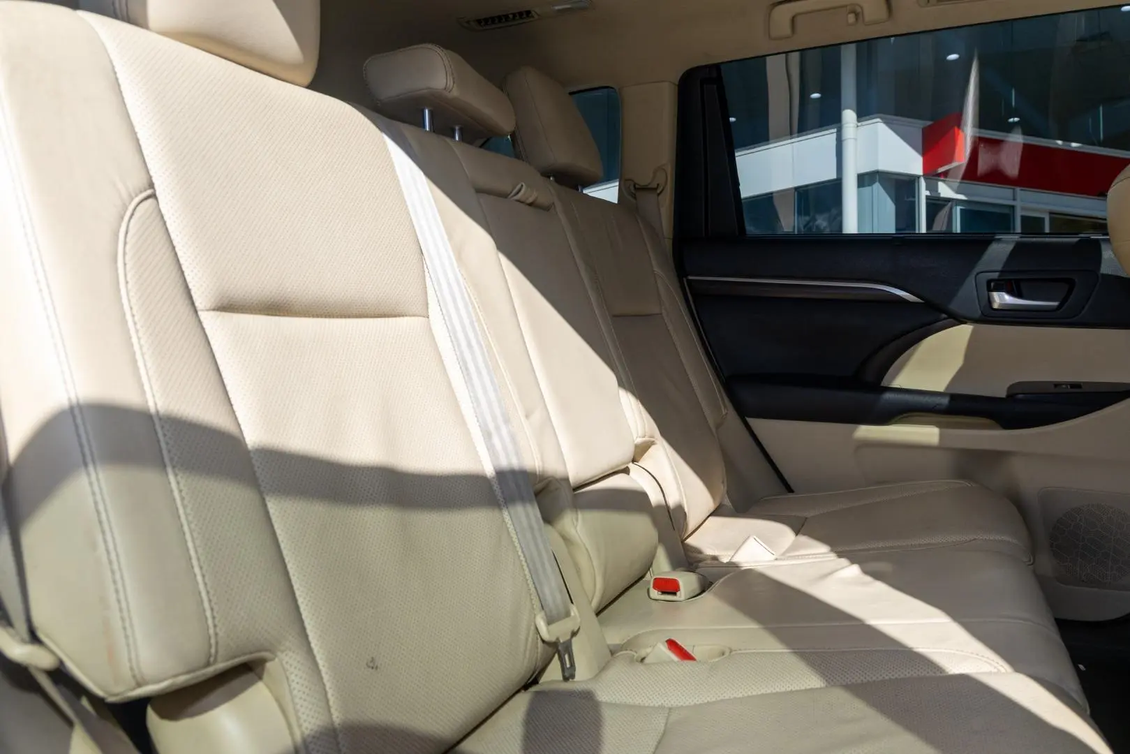 2015 Toyota Kluger Gallery Image 9