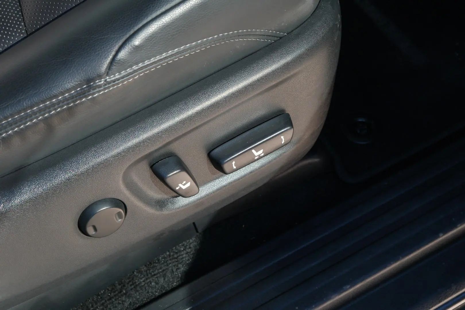 2022 Toyota Landcruiser Prado Gallery Image 15