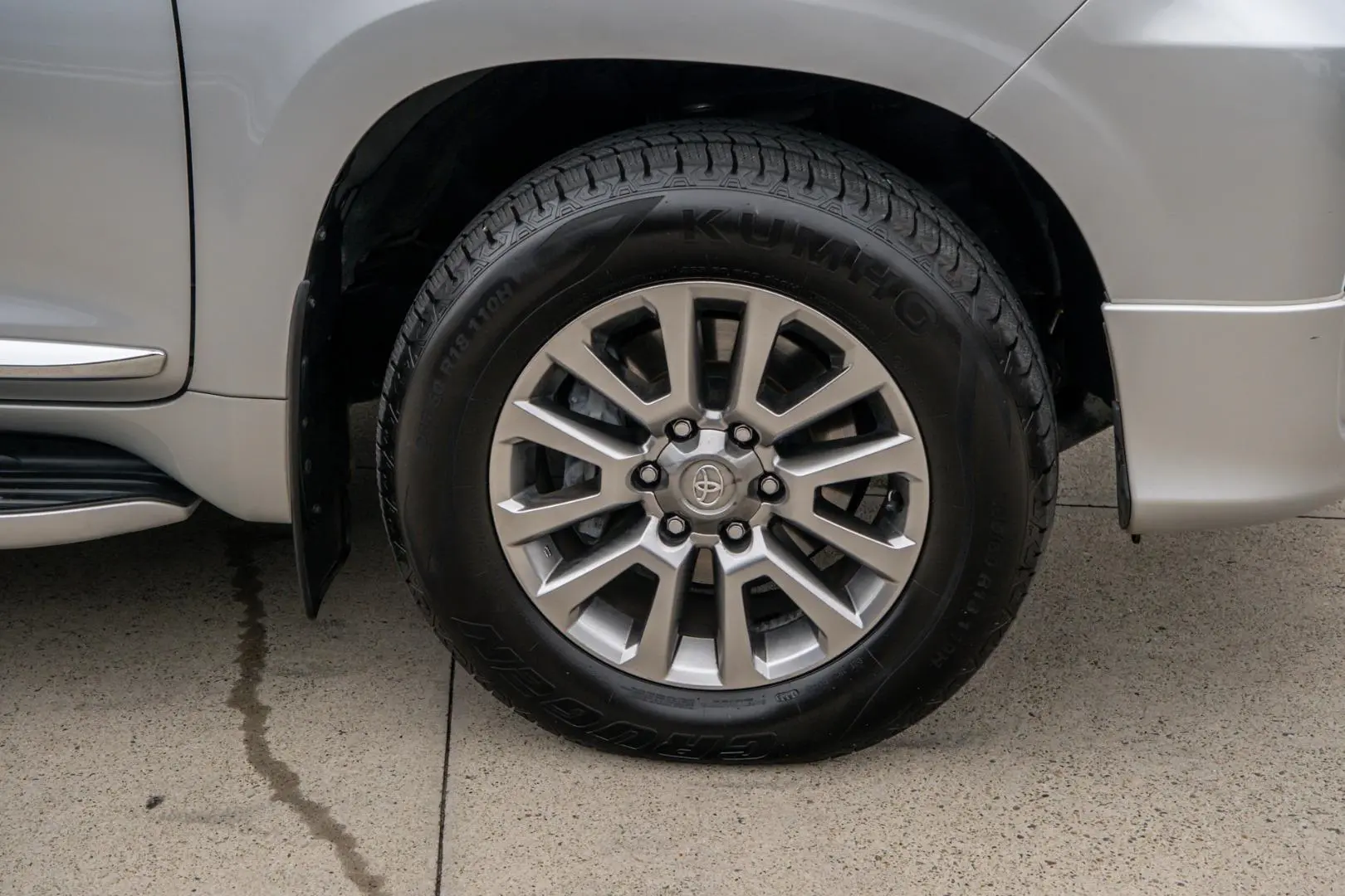 2020 Toyota Landcruiser Prado Gallery Image 20