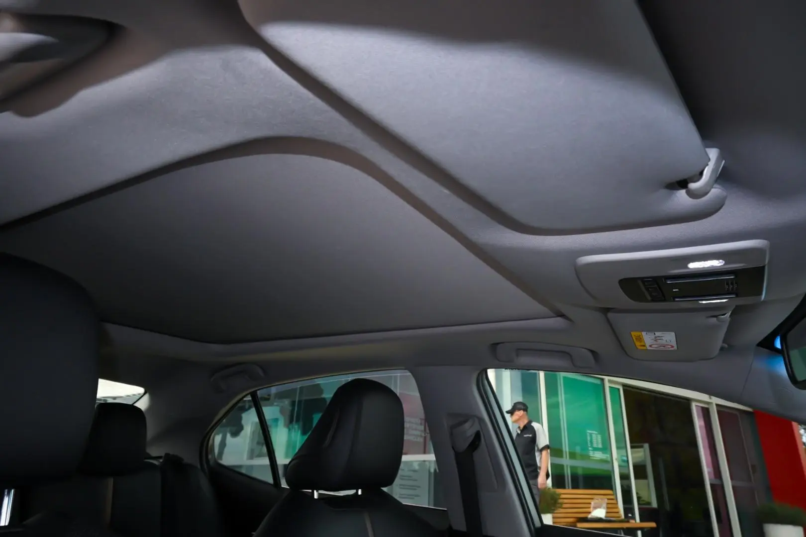 2019 Toyota Camry Gallery Image 11