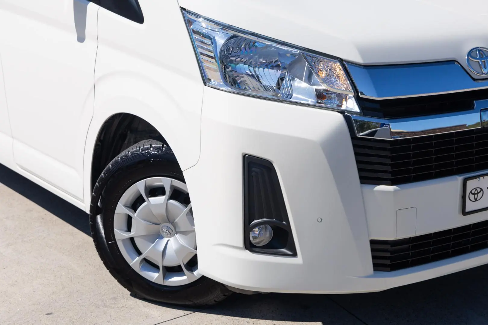 2024 Toyota Hiace Gallery Image 6