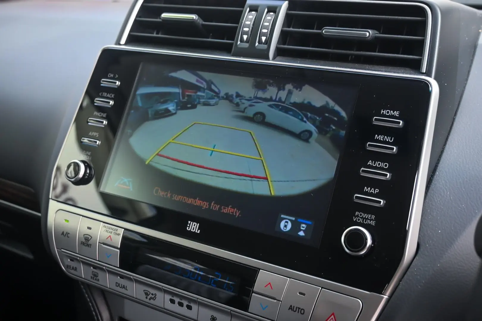 2023 Toyota Landcruiser Prado Gallery Image 15