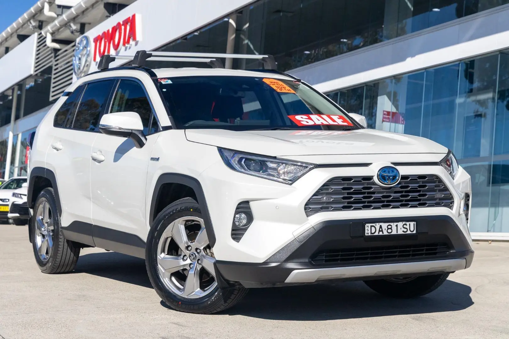 2021 Toyota RAV4 Gallery Image 1
