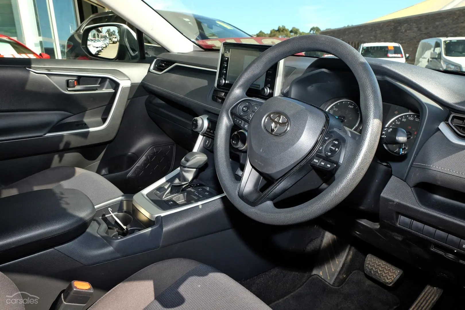 2020 Toyota RAV4 Image 6